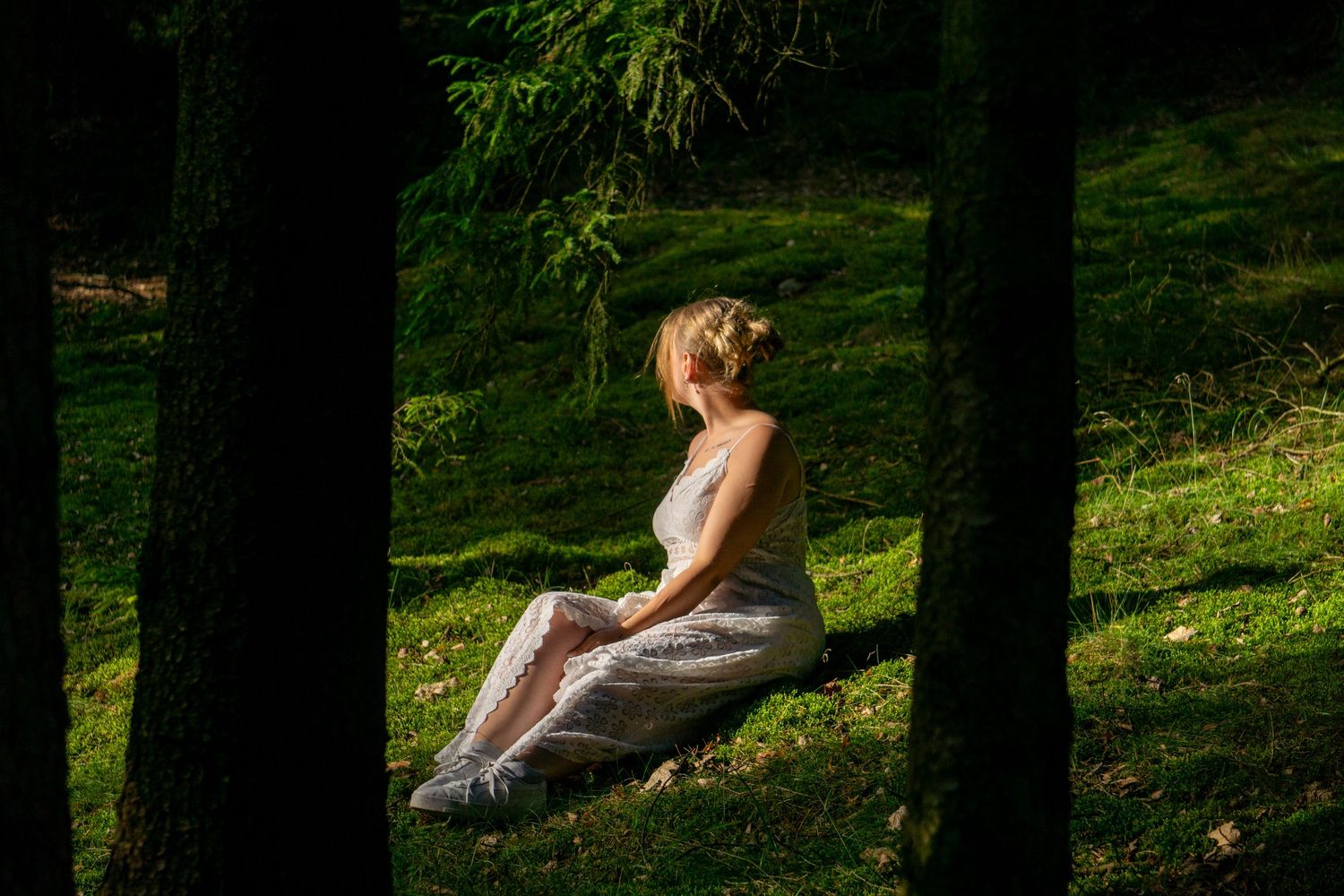 Emotionales Portrait in der Natur.