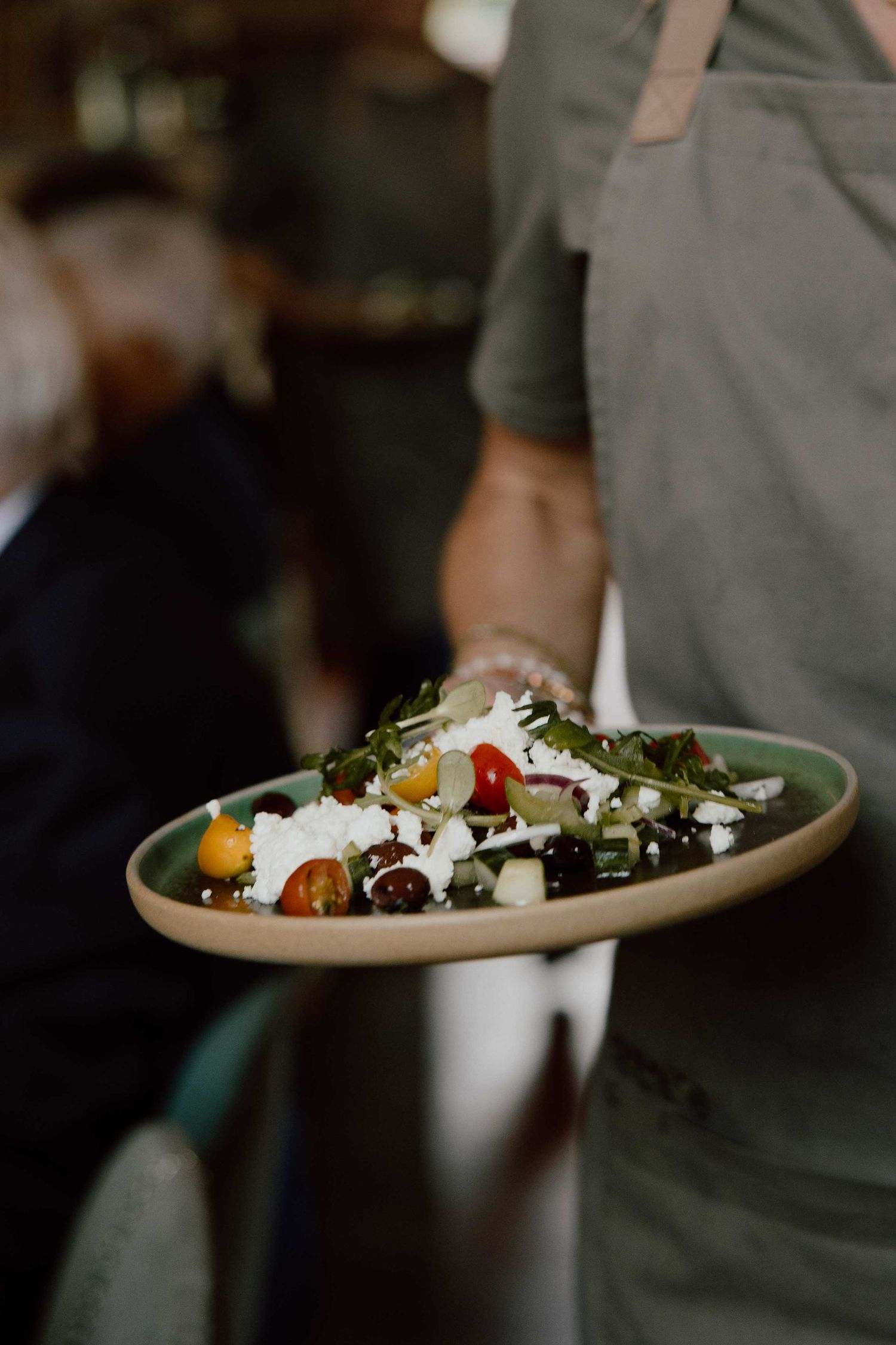 Gerecht tijdens het diner van de bruiloft