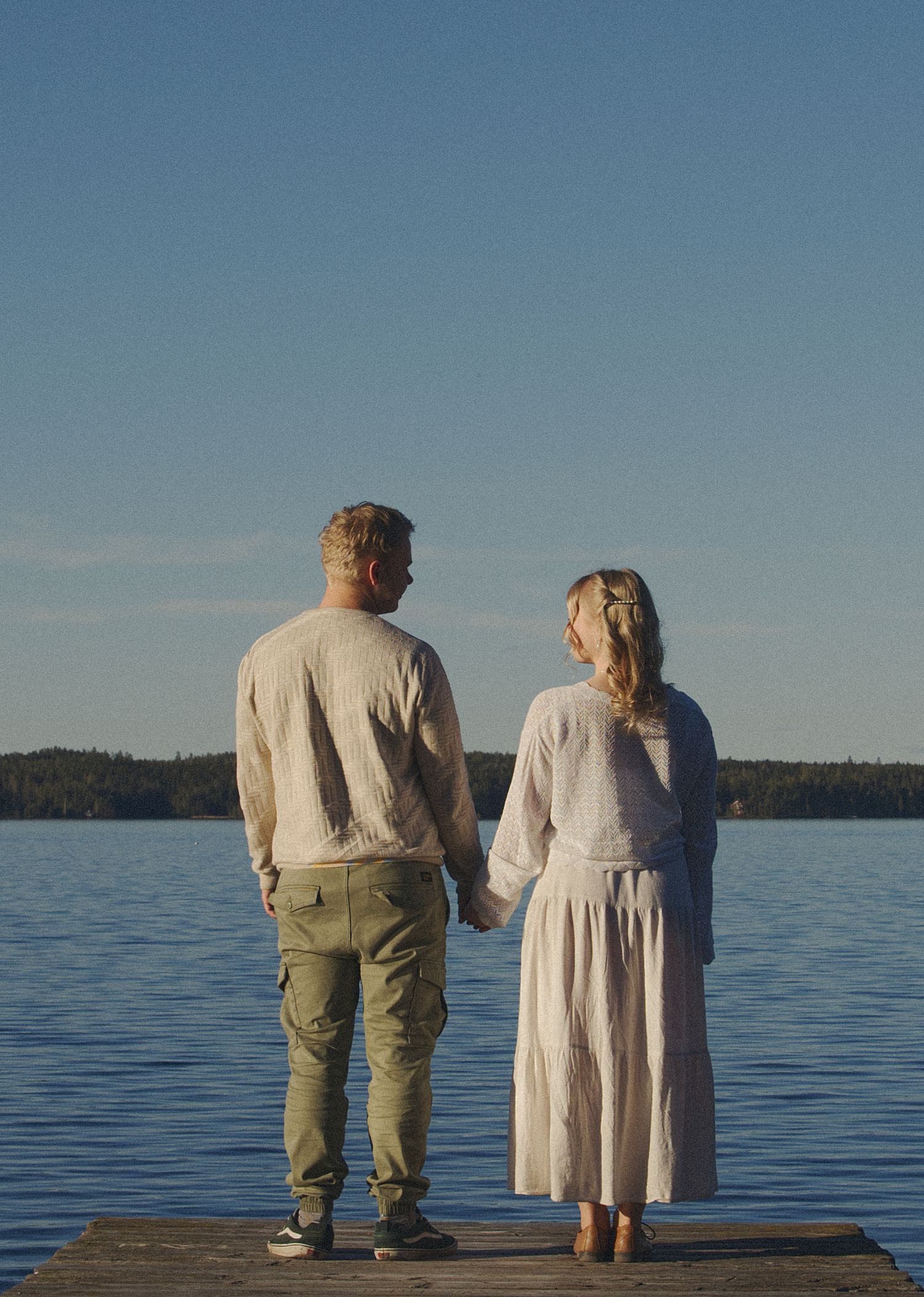 parikuvaus, kihlakuvaus, valokuvaus, valokuvaaja, valokuvaus Tampere, parikuvat, auringonlasku, valokuvaus miljöössä, miljöö, aito,