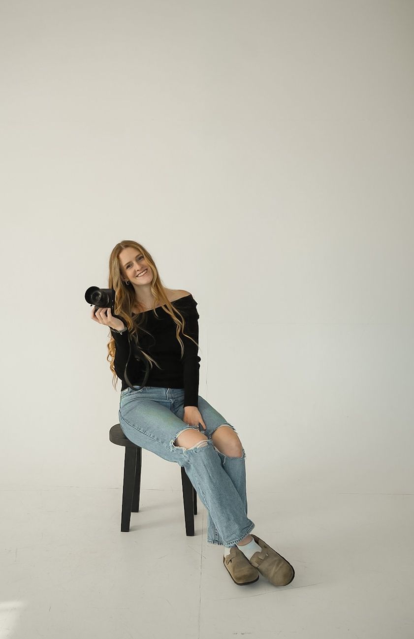 “MW Photo owner Madison Woodland lifestyle photography headshot Nashville TN”