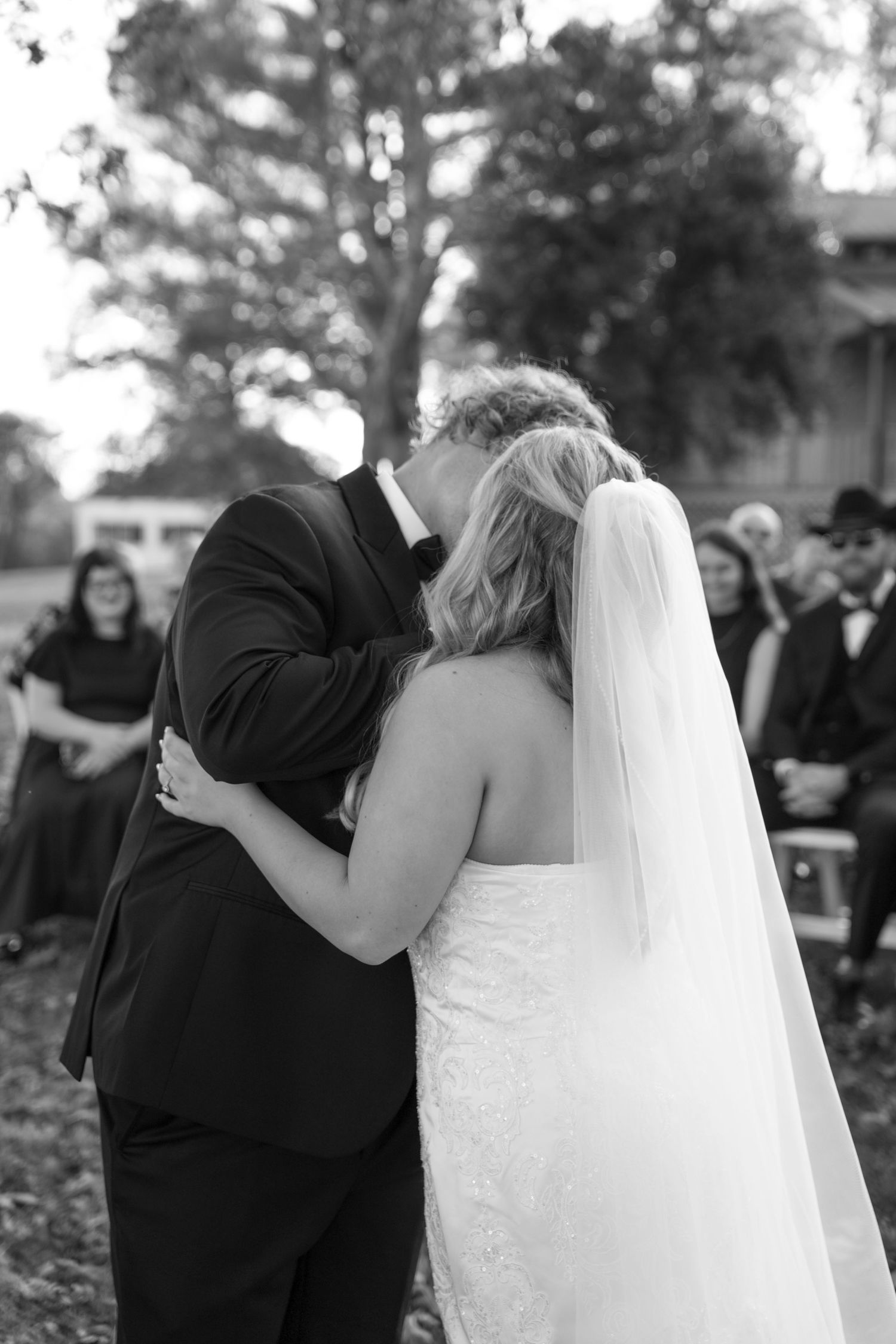 Luxury wedding photography Middle TN bride and groom”