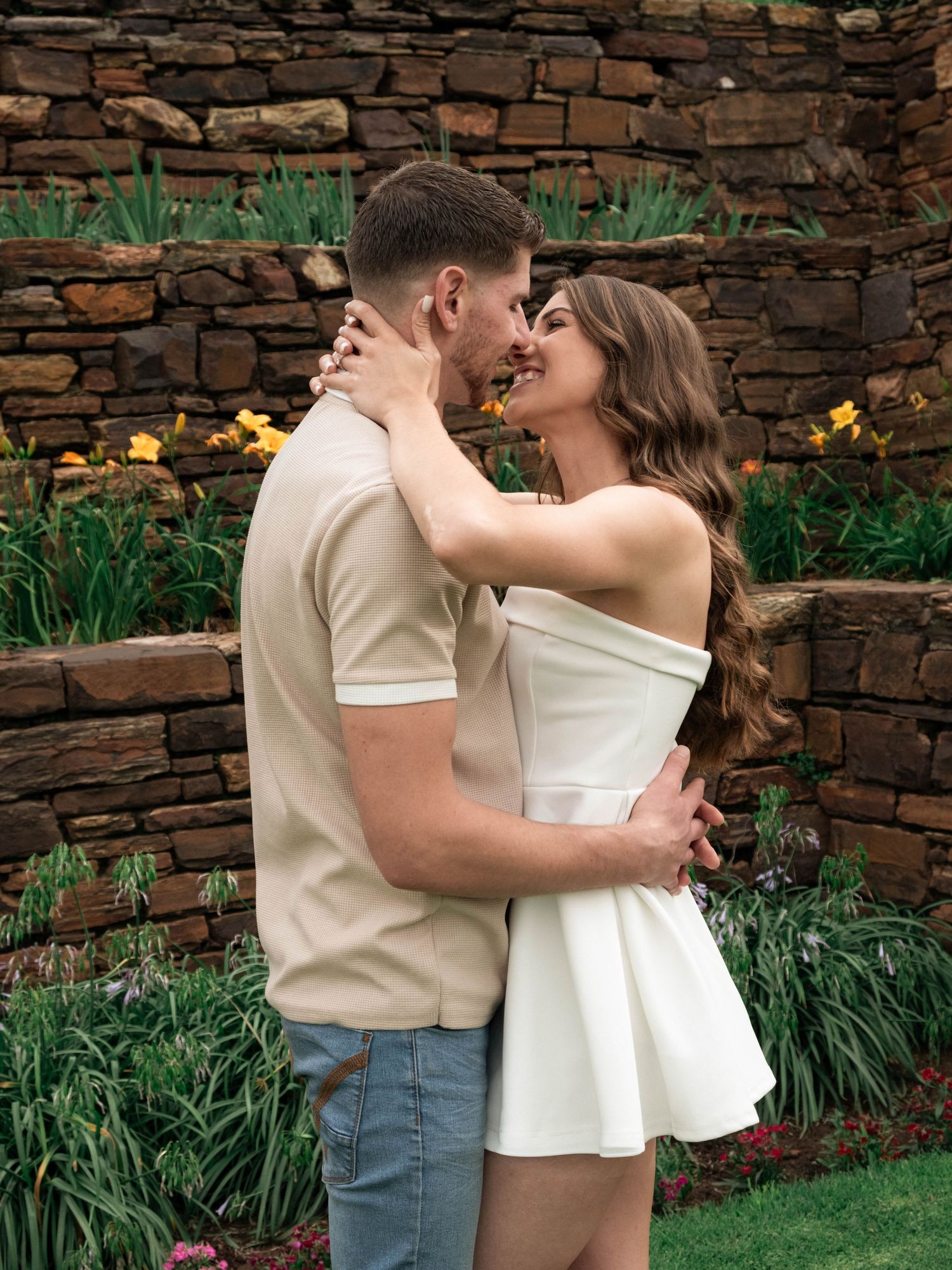 Couple embracing during an outdoor couples photography session in South Africa.