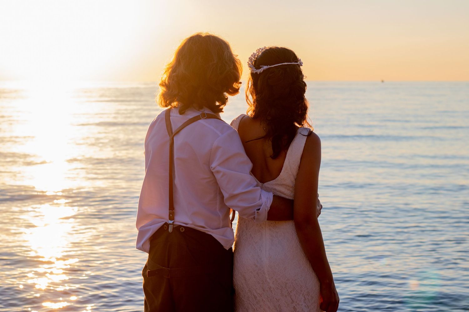couple sharing enjoying a beautiful sunset on their wedding day at kitchener–Waterloo Cambridge Region