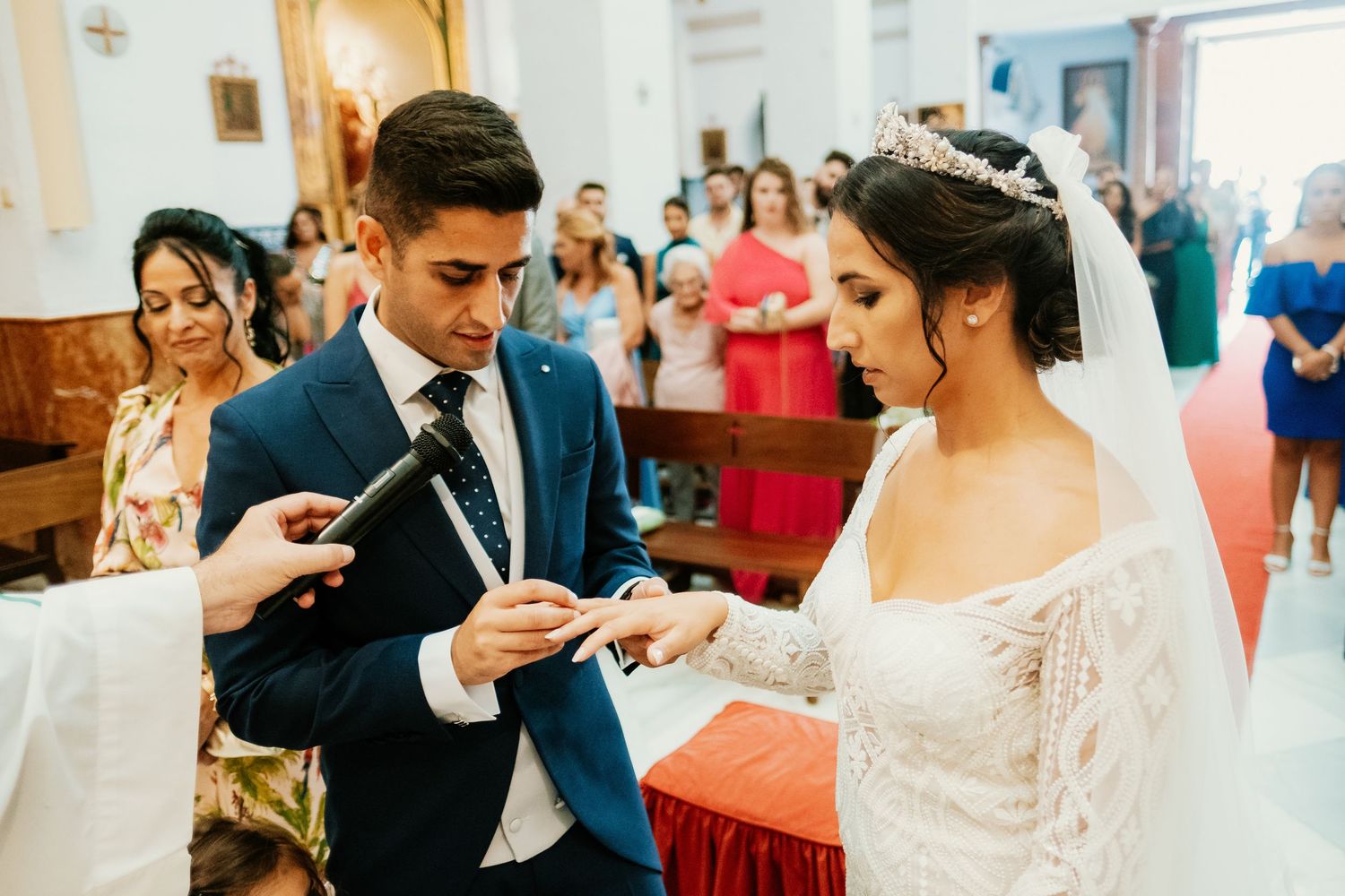 Fotografía documental de boda religiosa en La Línea de la Concepción