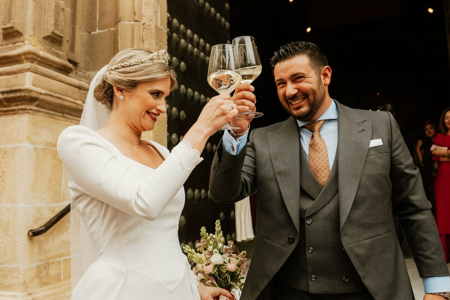 Legado visual de la salida de la iglesia y brindis, Inma y Juanfri, Roberto Pecino Fotógrafo