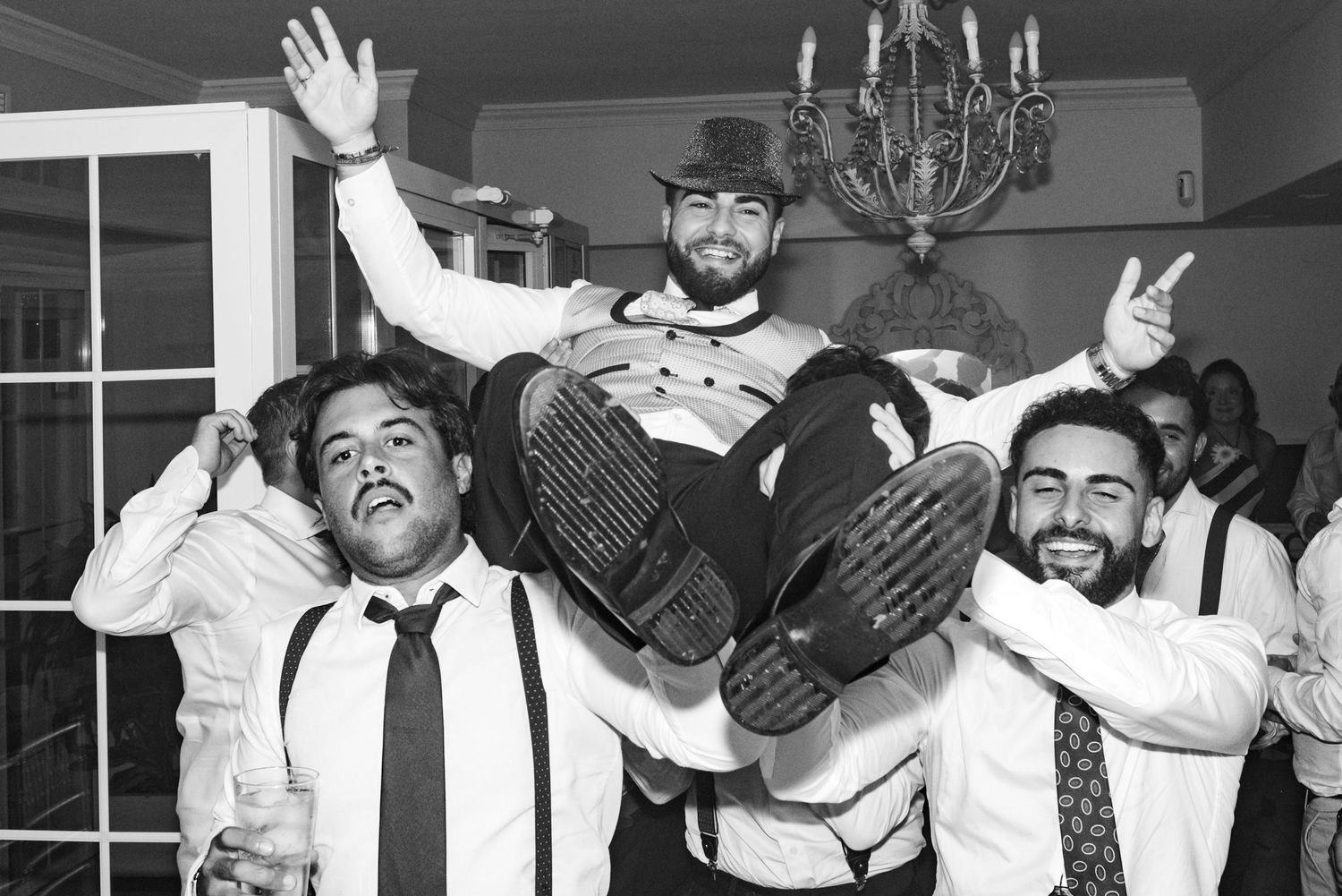 La energía del disloque de la fiesta con los novios Amparo y Guillermo en Finca El Campo