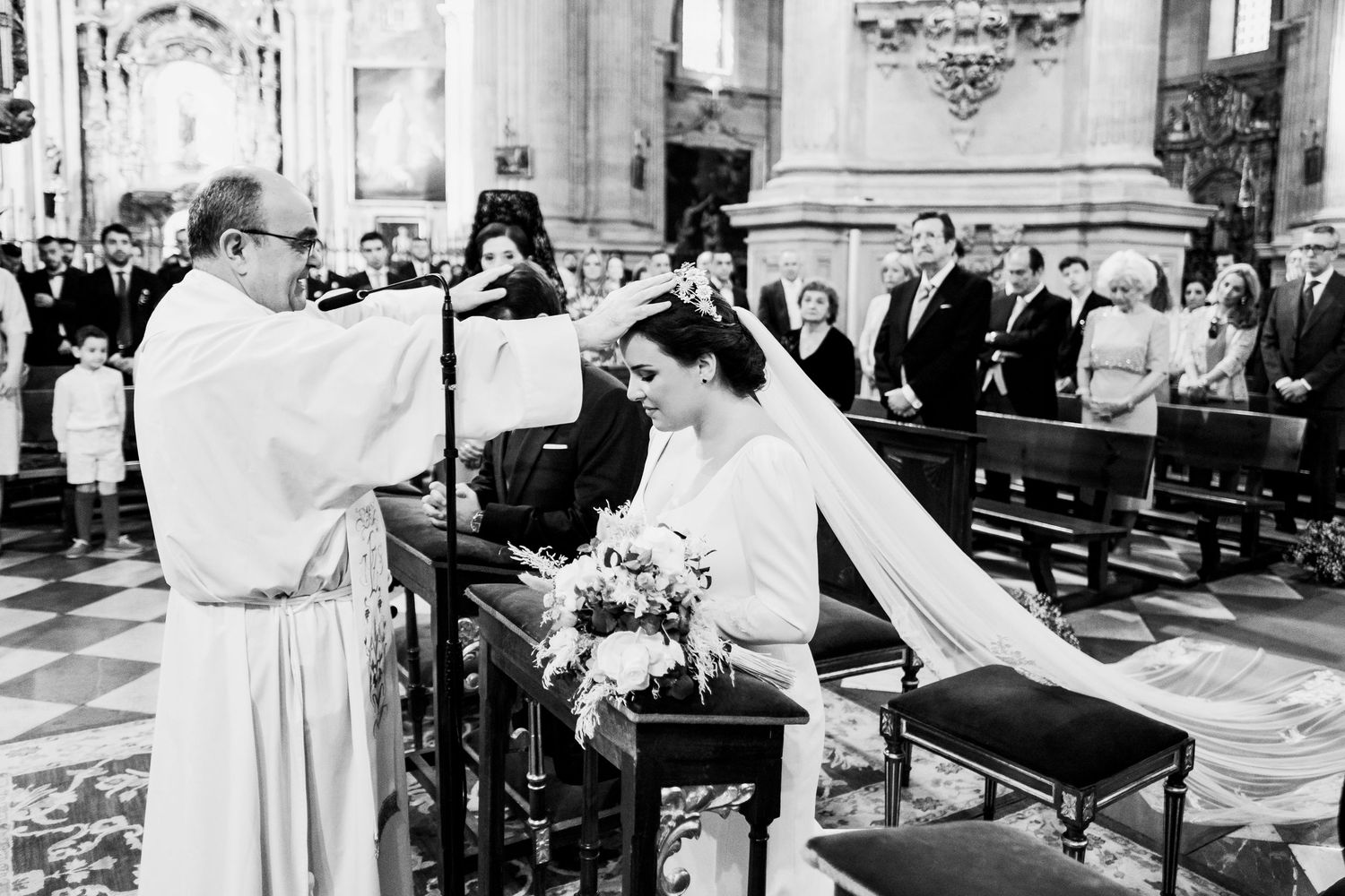 Bendición de los novios en la Catedral de Granada