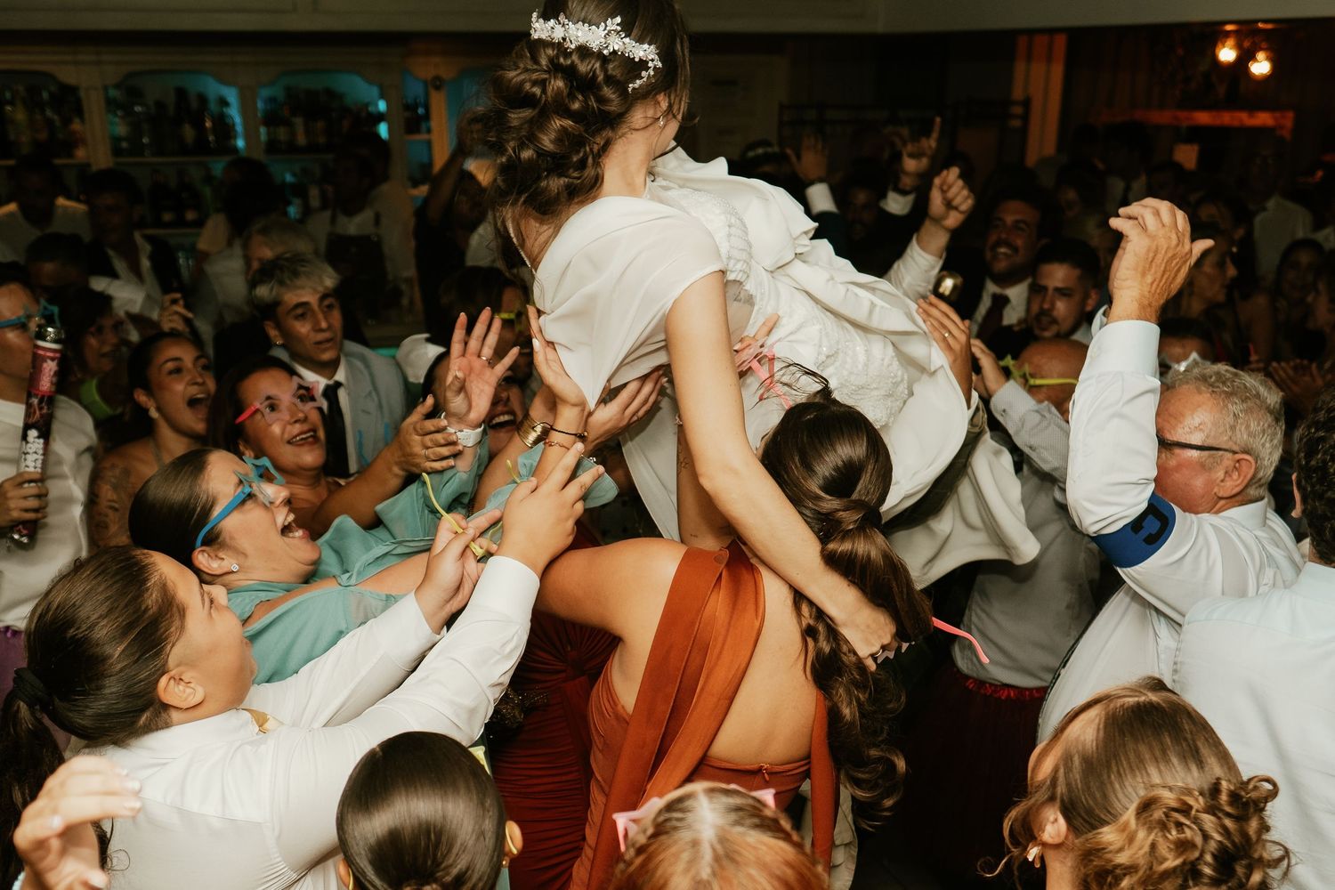 Cierre apoteósico de la fiesta de bodas de Amparo y Guillermo con Roberto Pecino Fotógrafo