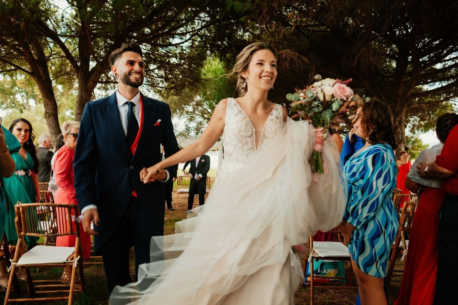 Momentos naturales novios ceremonia civil Los Barrios Roberto Pecino