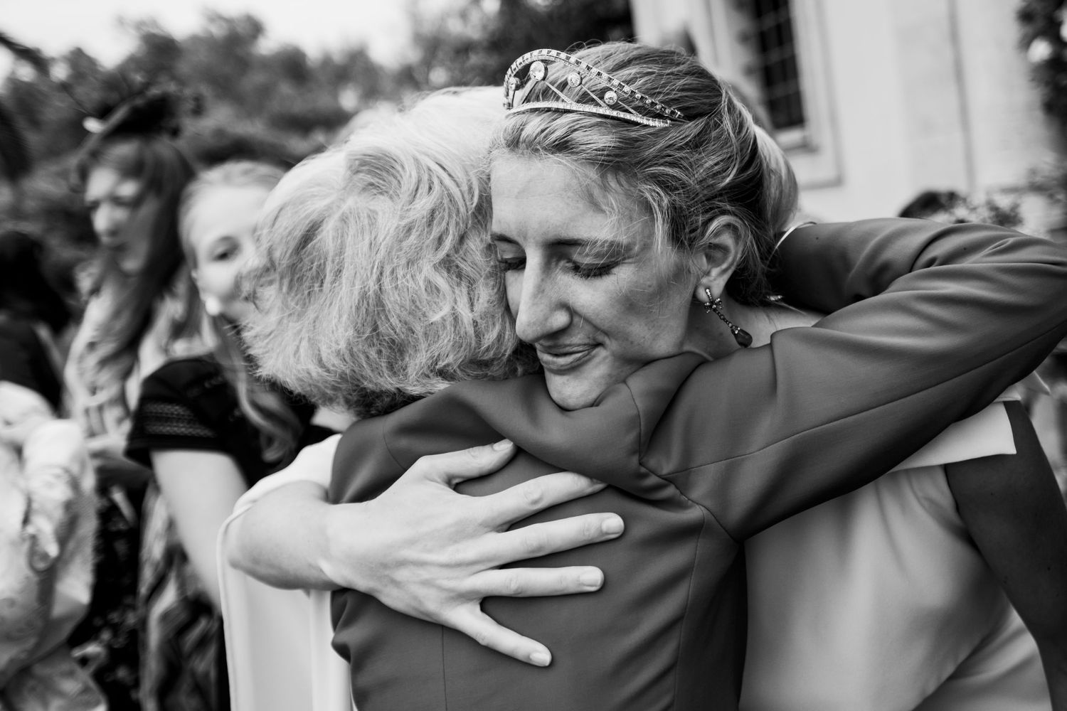 Fotografia emotiva en blanco y negro de la novia Diana en Sotogrande