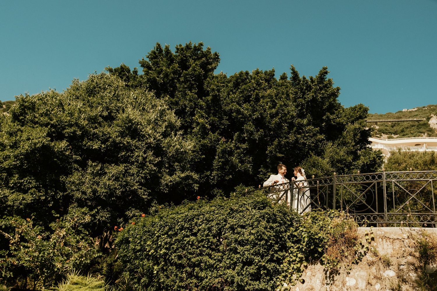 Plano general de los Jardines de La Alameda, Gibraltar, escenario de boda, Roberto Pecino