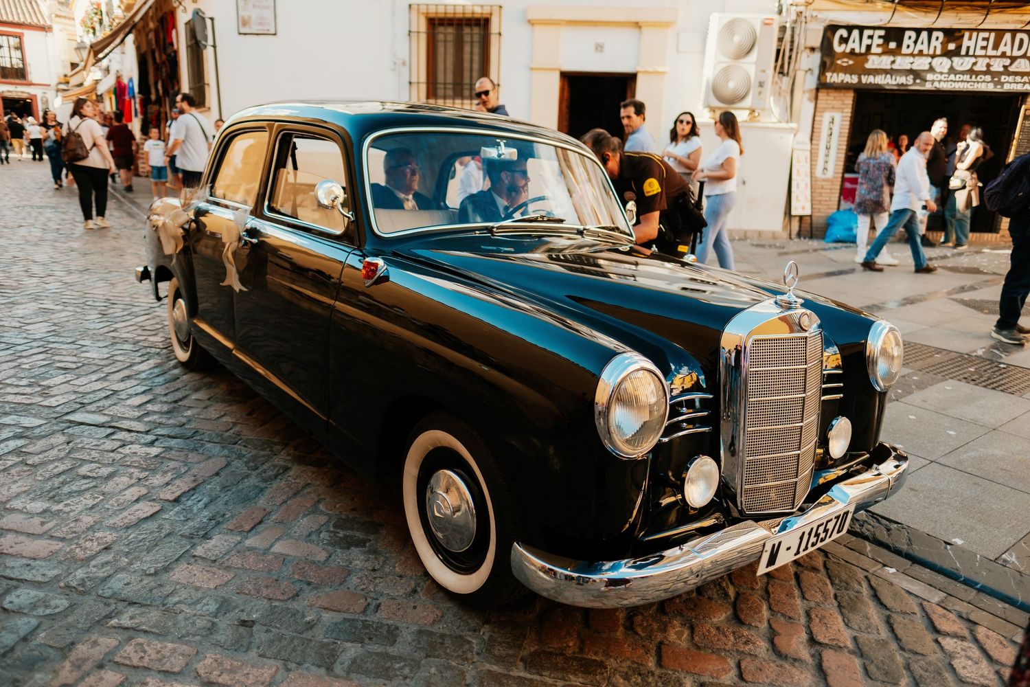 Mercedes clásico para bodas en Córdoba
