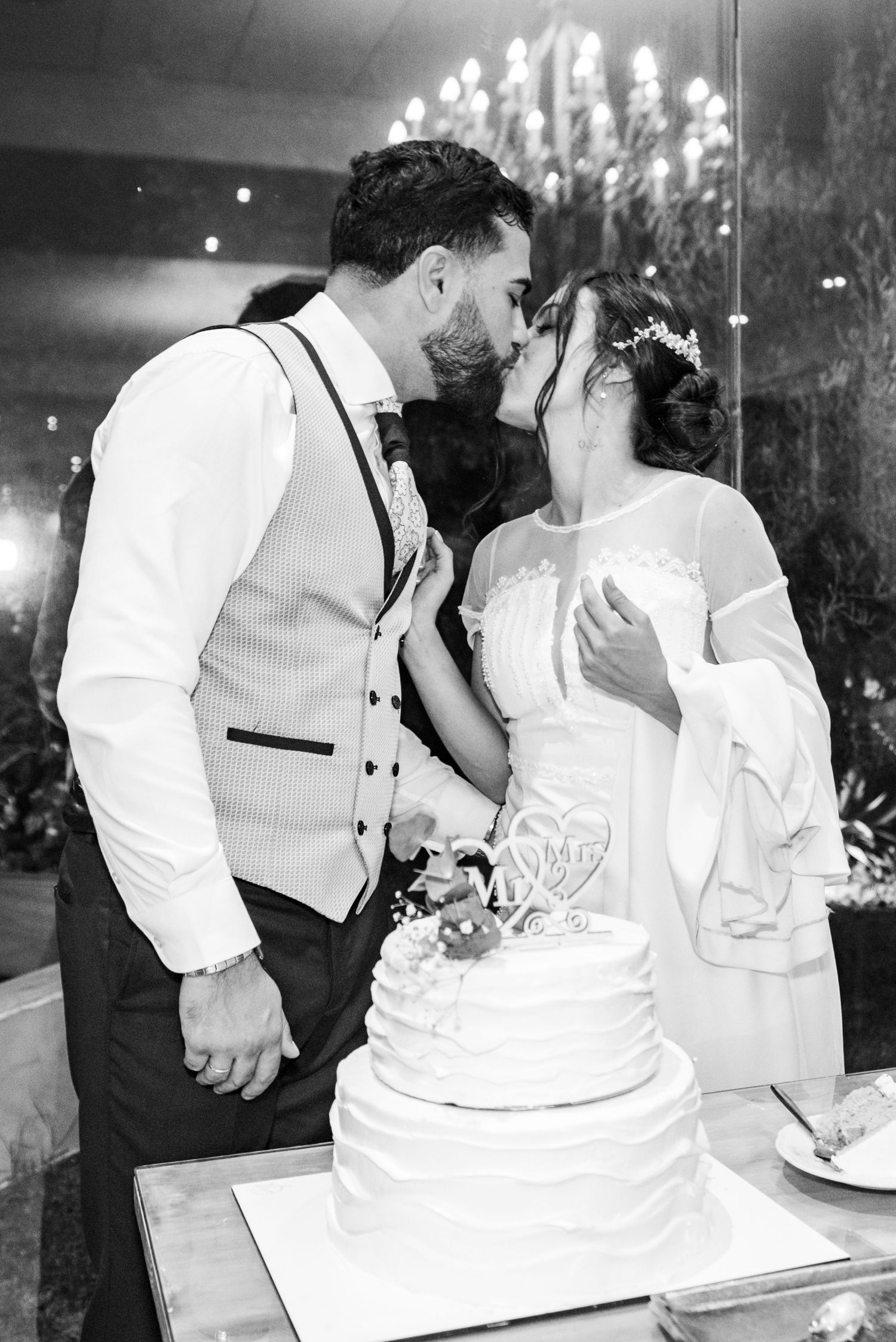La esencia del banquete nupcial capturada con mirada editorial