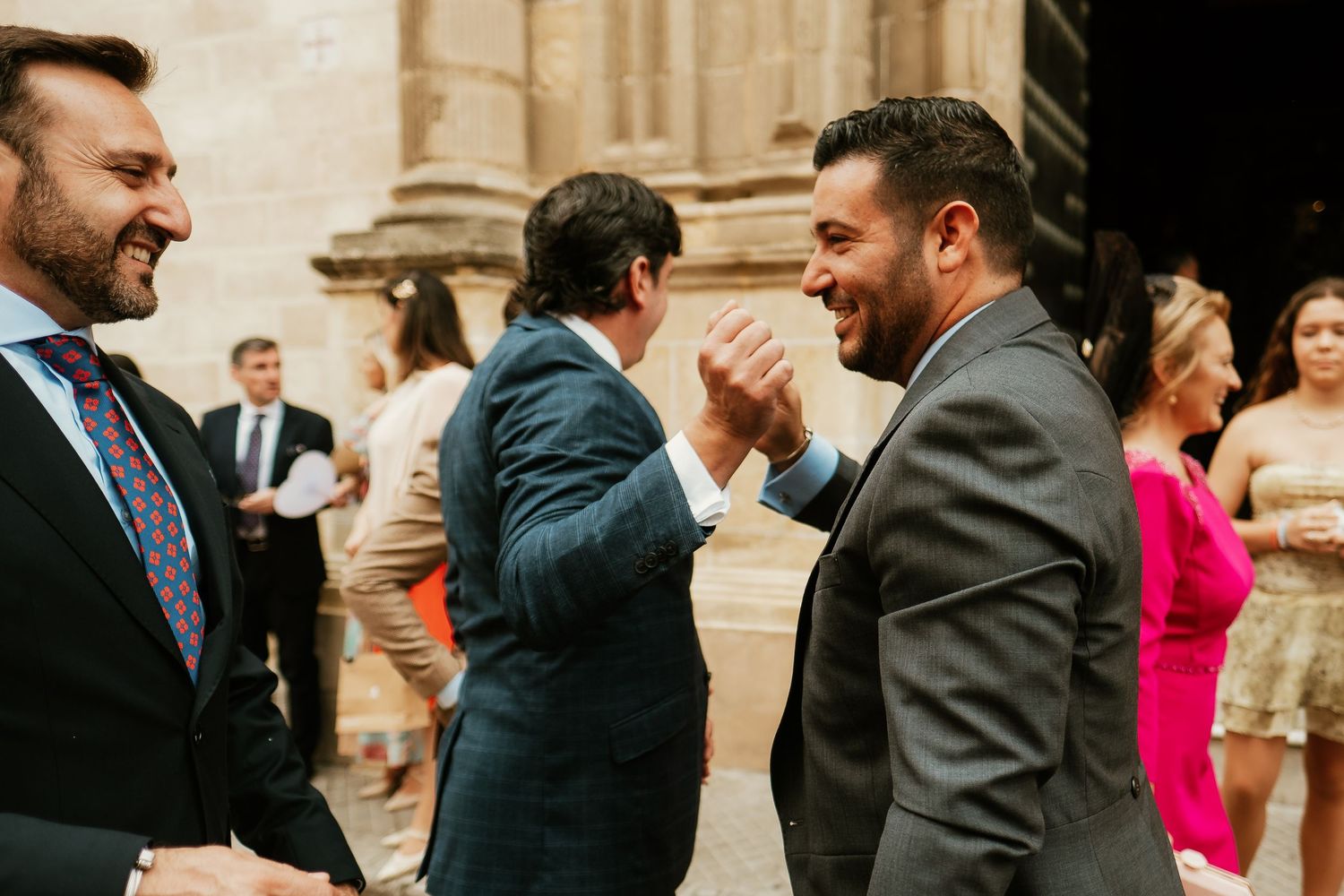 Fotografía invisible de la bienvenida a los invitados en las puertas del templo de Jerez, Juanfri, Roberto Pecino