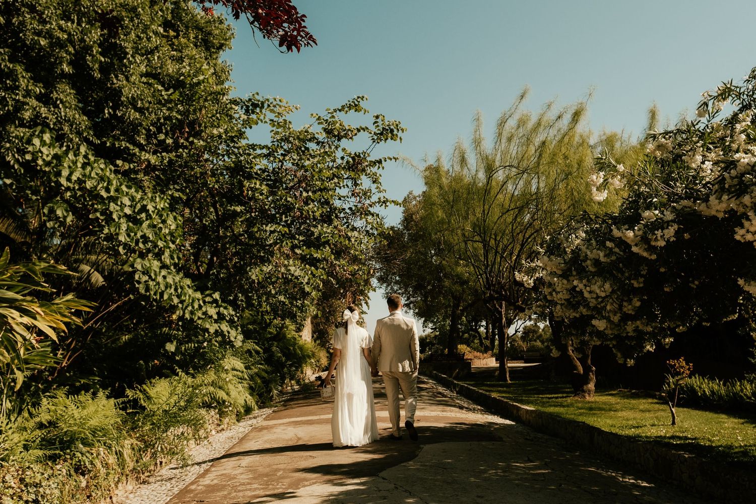 Fotografía editorial de Jenna y Liam en La Alameda, Gibraltar, Roberto Pecino