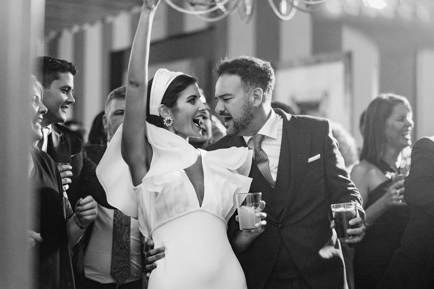Retrato de los novios en blanco y negro, fotografo de boda en Cádiz