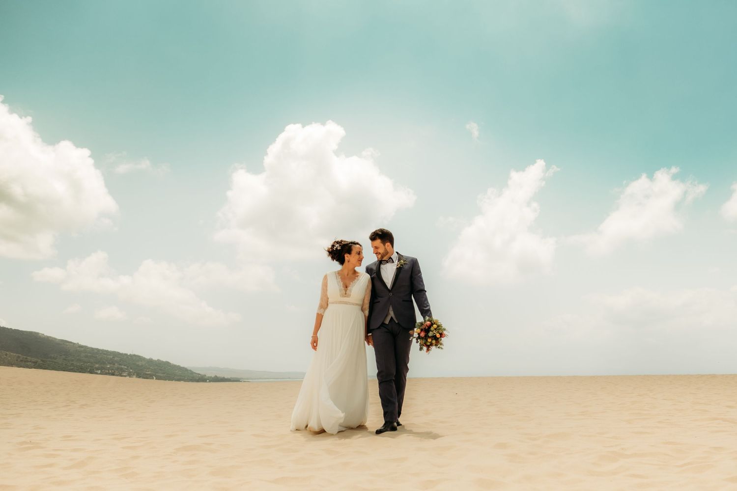Reportaje de boda en la playa de Valdevaqueros y Tarifa, Roberto Pecino Fotógrafo es mágia pura