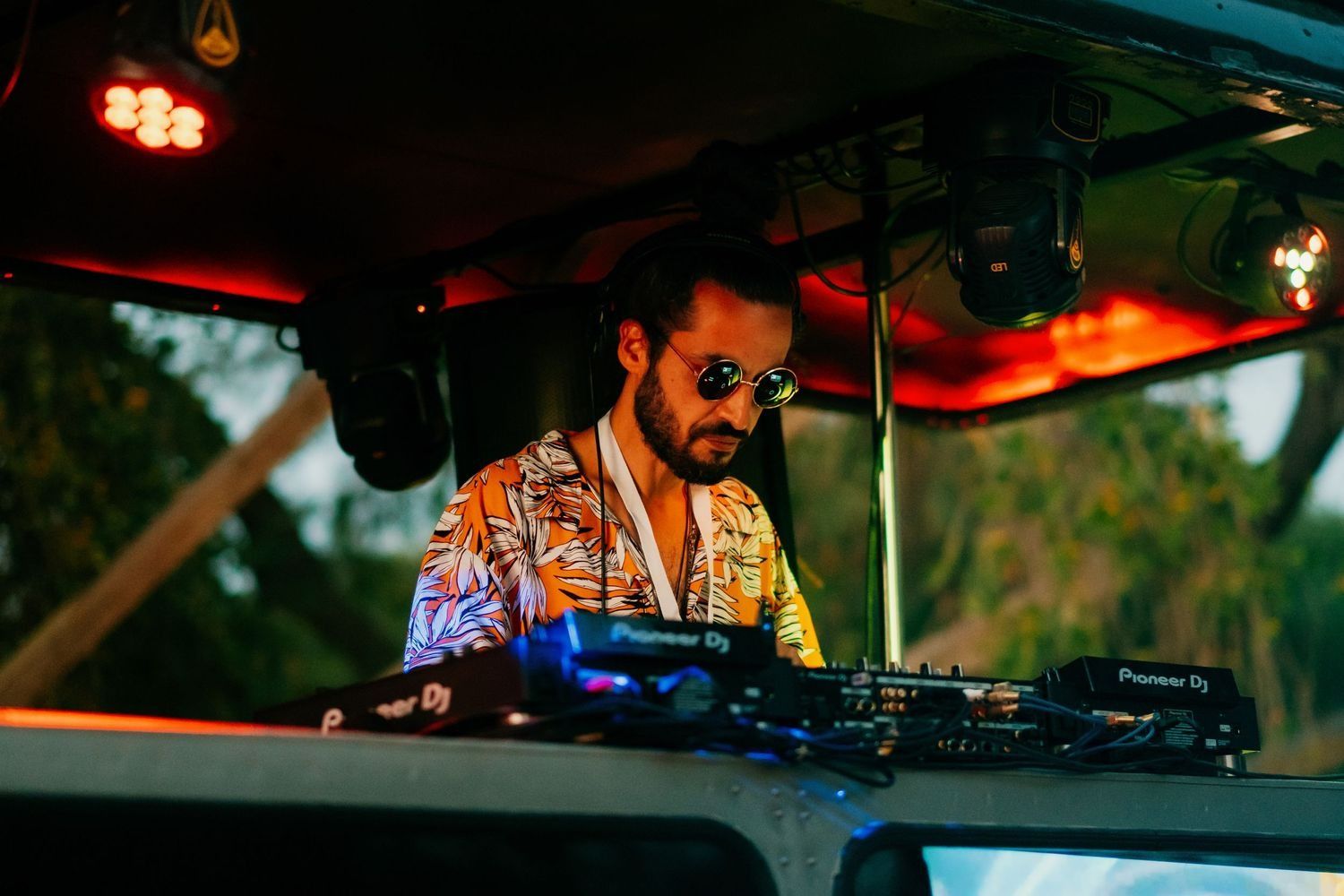 DJ en Wakana, Roberto Pecino Fotógrafo