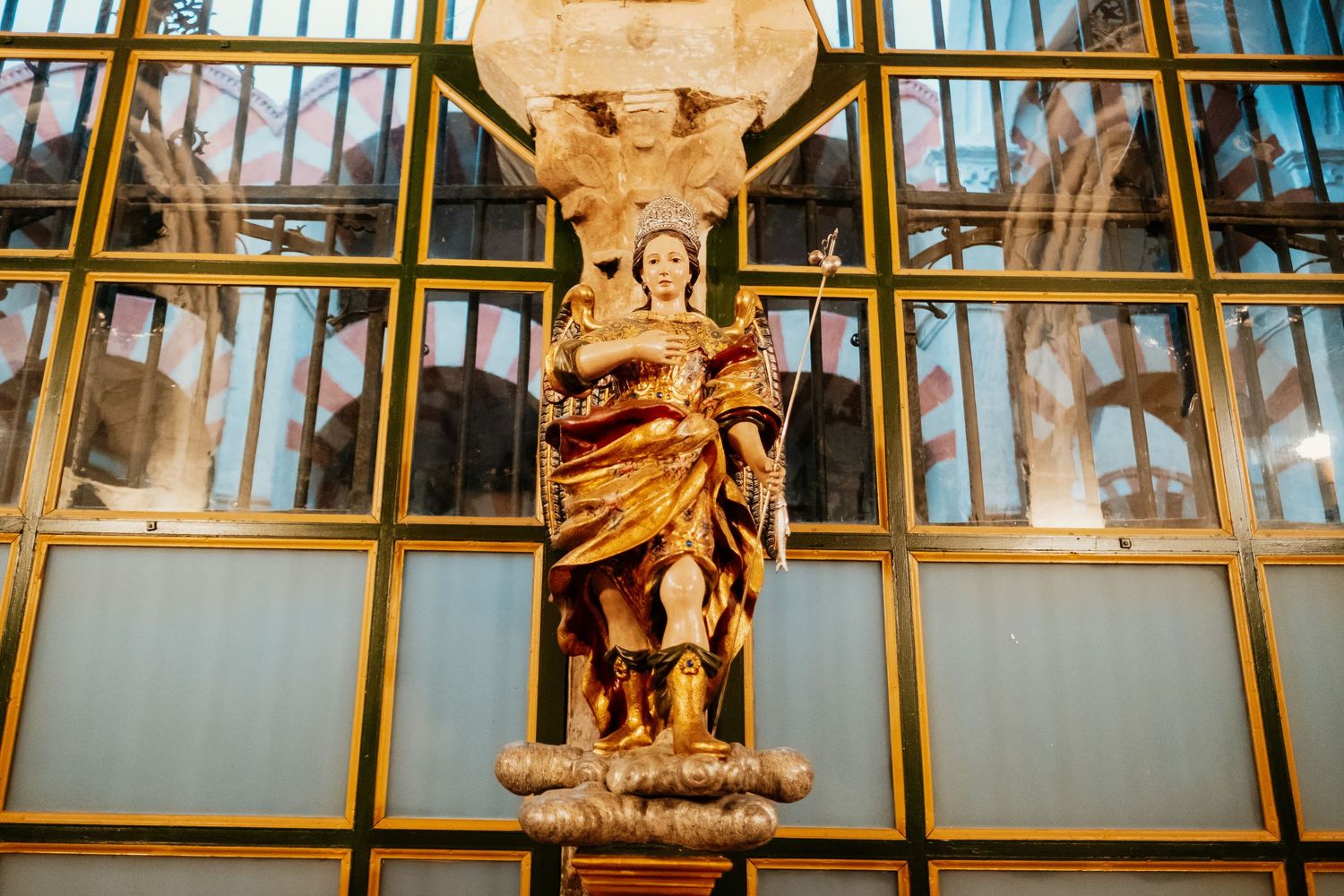 Vidriera en la Mezquita de Córdoba