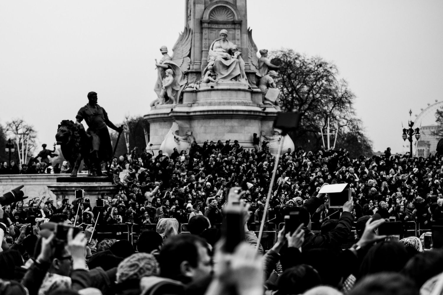 Fotografía documental y estética editorial, homenajes en Victoria Memorial, atentandos Londres , Roberto Pecino Fotógrafo