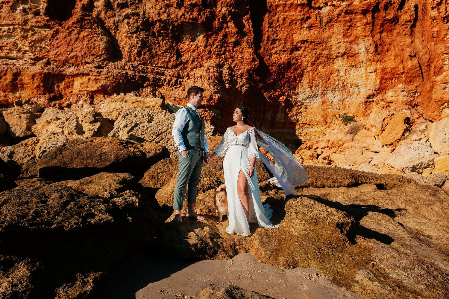Sesión pareja acantilados El Palmar Cádiz fotografía de autor Roberto Pecino