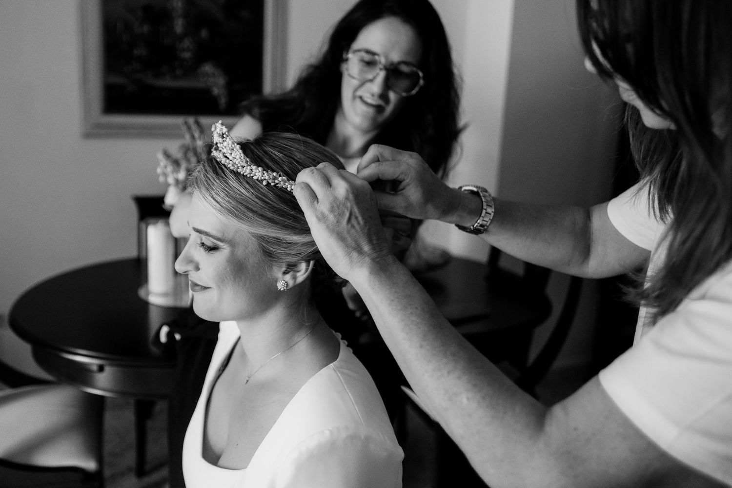La novia durante el maquillaje en Jerez, Inma, Roberto Pecino Fotógrafo