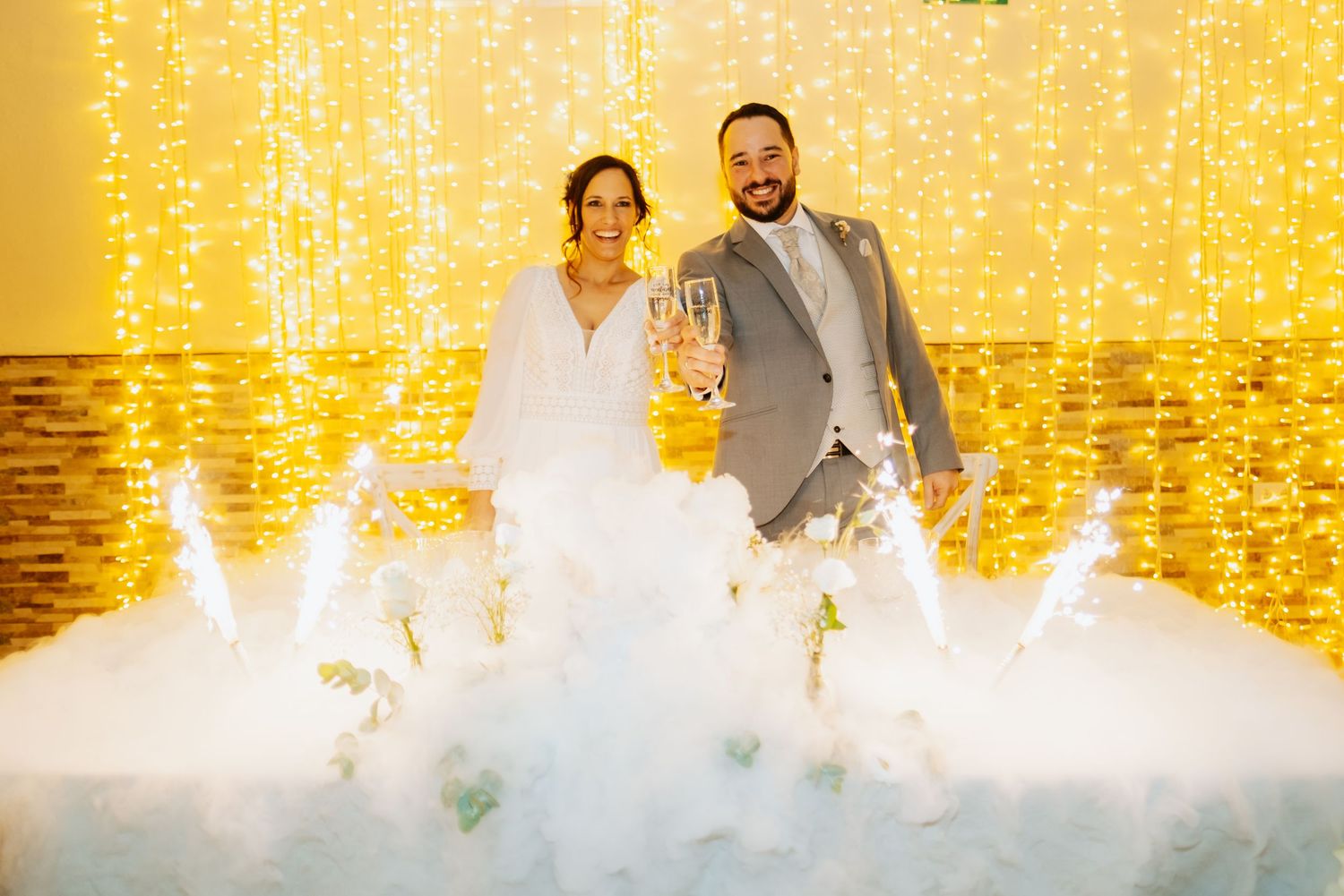 Brindis de los novios en Finca Soto de Roma de Los Barrios, fotografo de boda Roberto Pecino