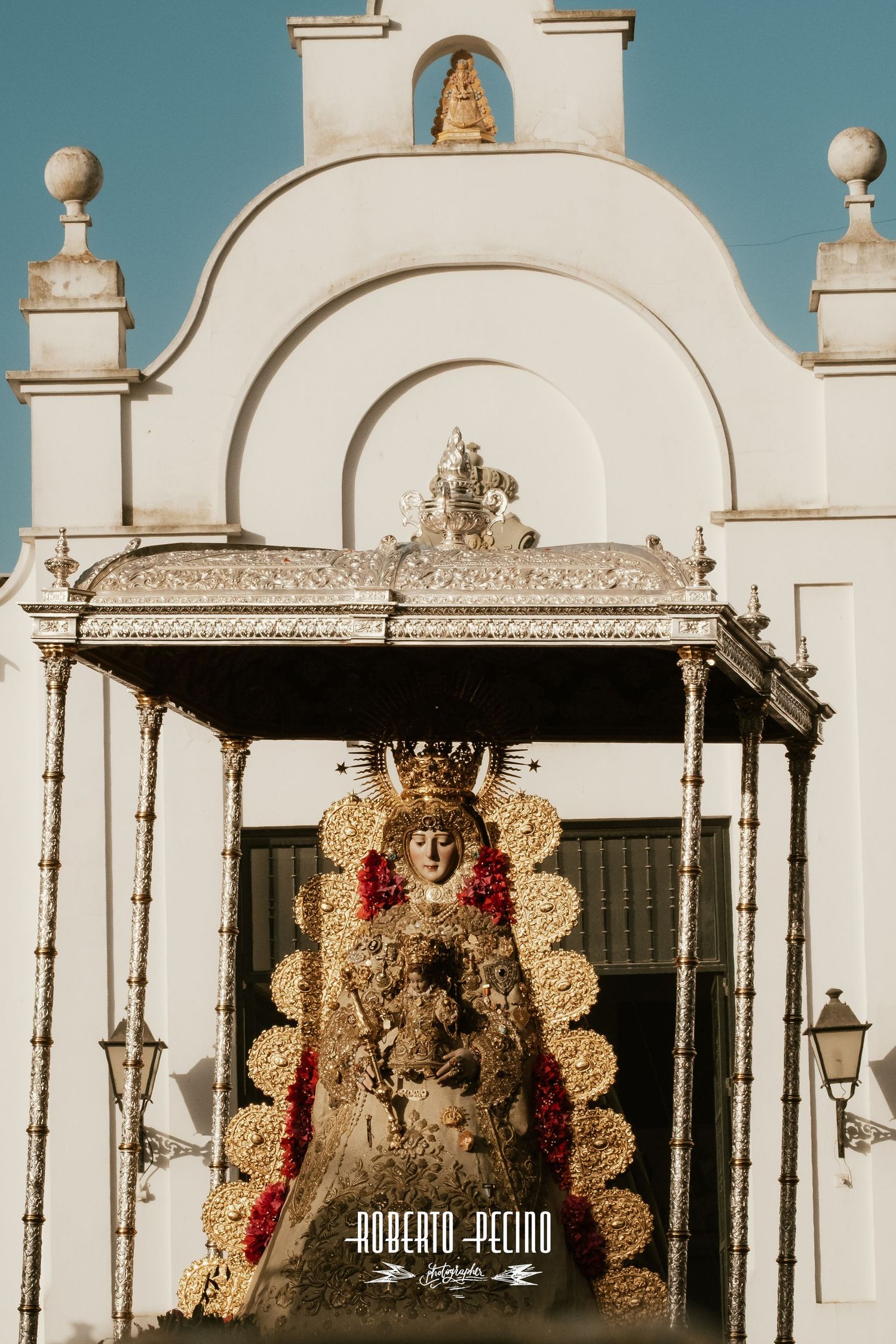 Reportaje de autor Romería del Rocío 2026, [DETALLE ESPECÍFICO], enfoque en fotografía de tradiciones, Roberto Pecino