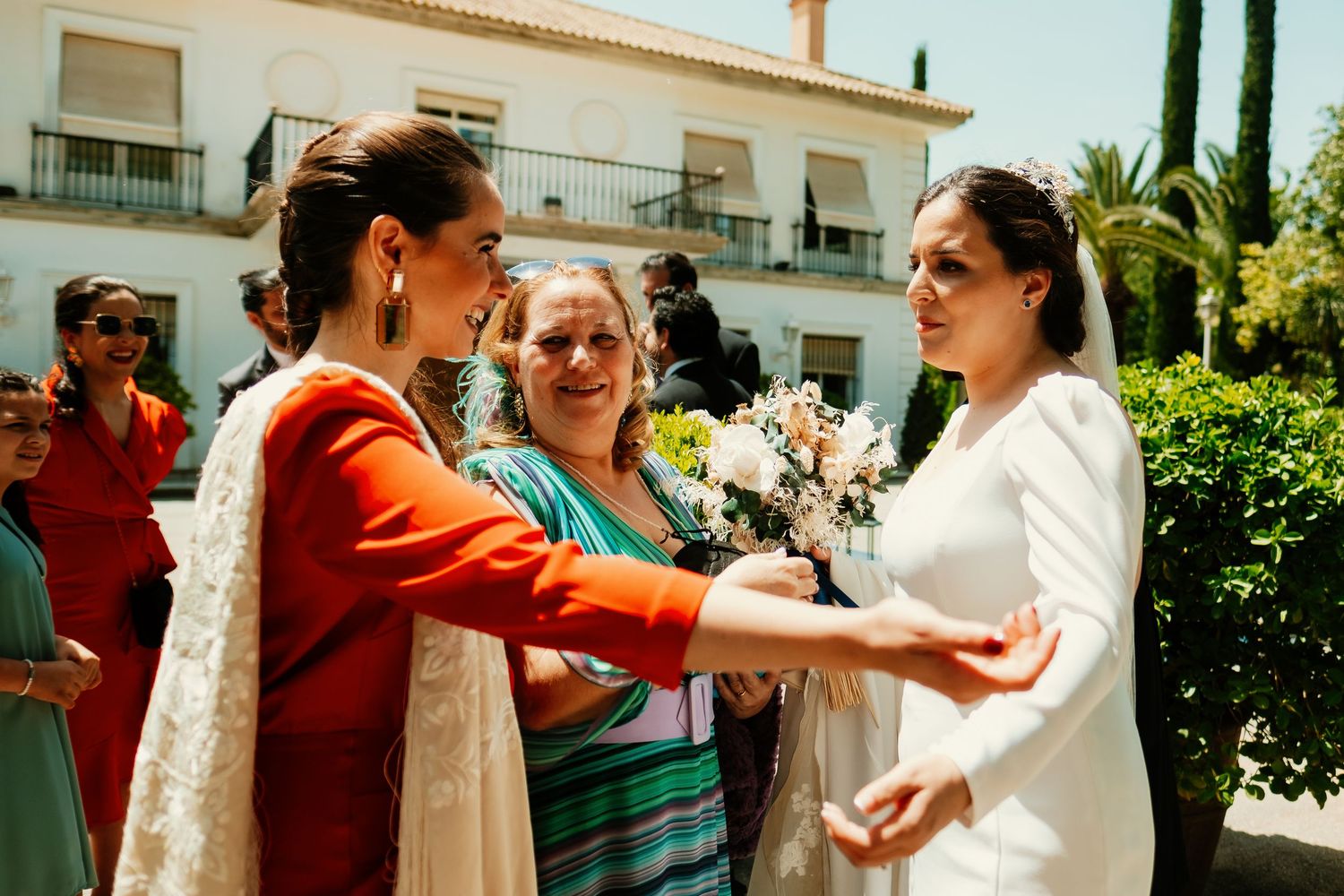 Invitados en el jardin de el Carmen de Los Mártires