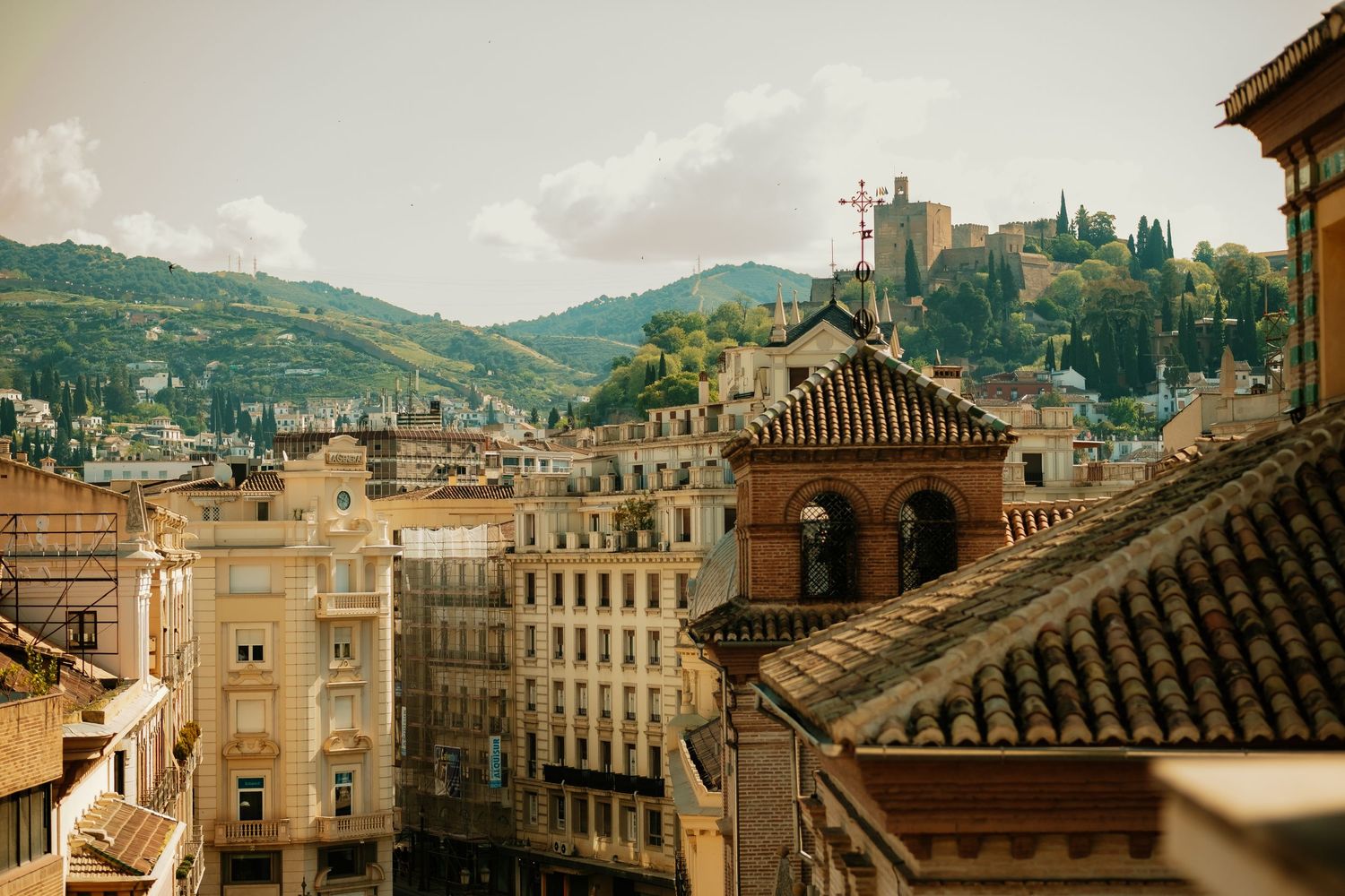 Panorámica de la Alhambra desde el centro de Granada, Roberto Pecino fotografo en Granada