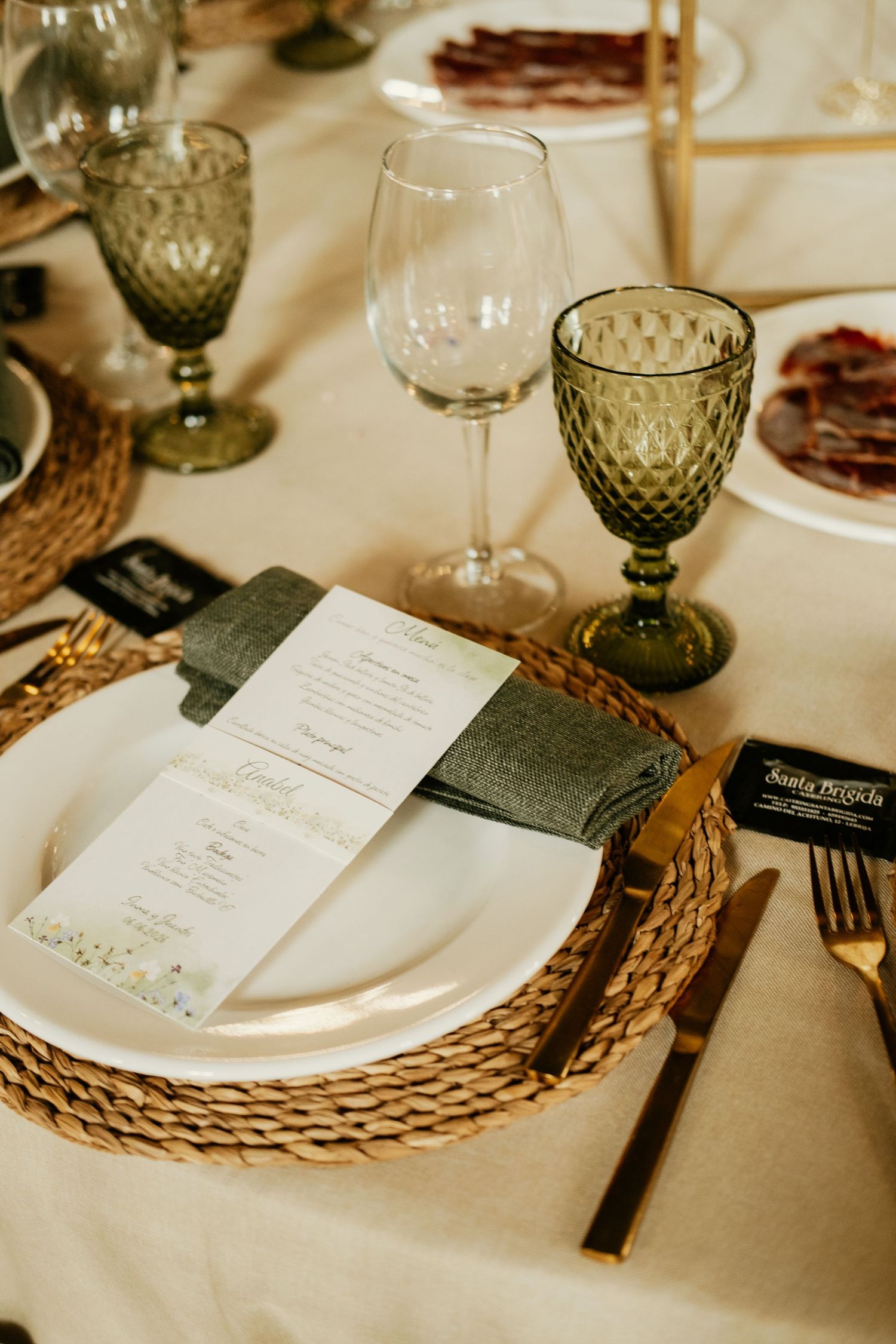 Detalles de mantelería de Catering Santa Brígida en el salón histórico de Sánchez Romate, Roberto Pecino Fotógrafo