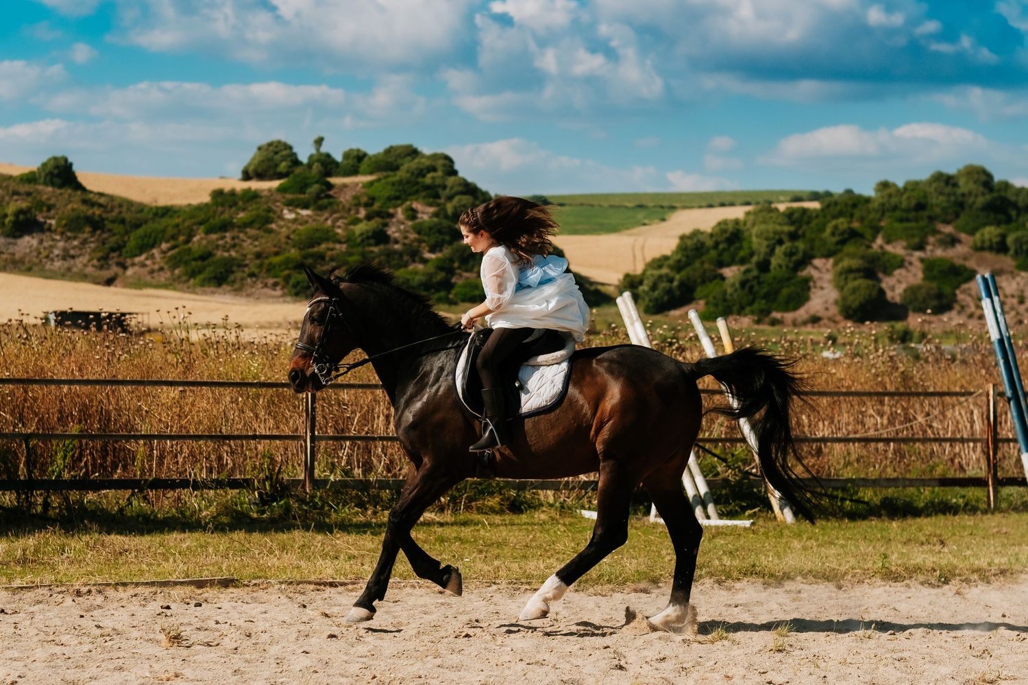 Paola vestida de comunión a caballo en Jerez Roberto Pecino fotógrafo Algeciras