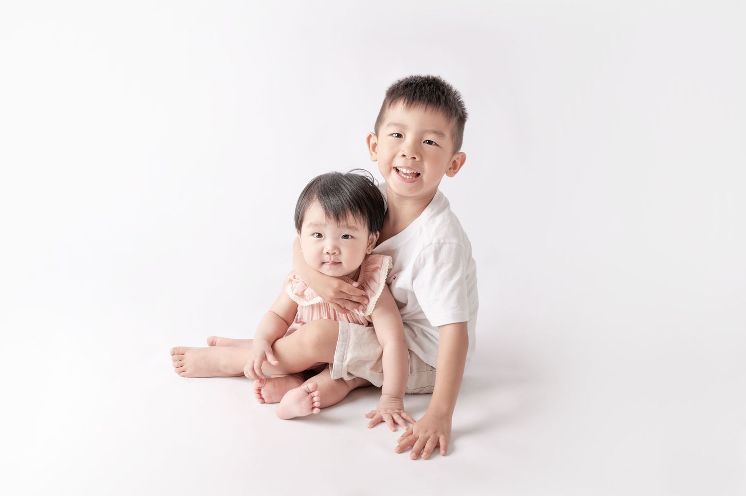 fotografia bebe fotografia de bebes recien nacido sesion de fotos familiar argentina buenos aires almagro hermanos hermanitos picabu
