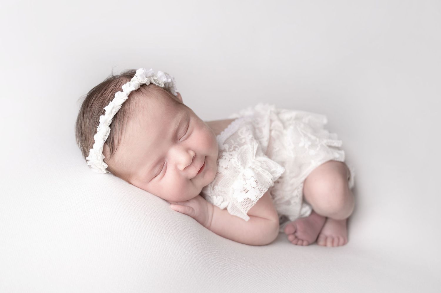 fotografia bebé recien nacido minimalista fotos sesión de fotos familiares mama papá argentina buenos aires almagro picabu newborn picabu