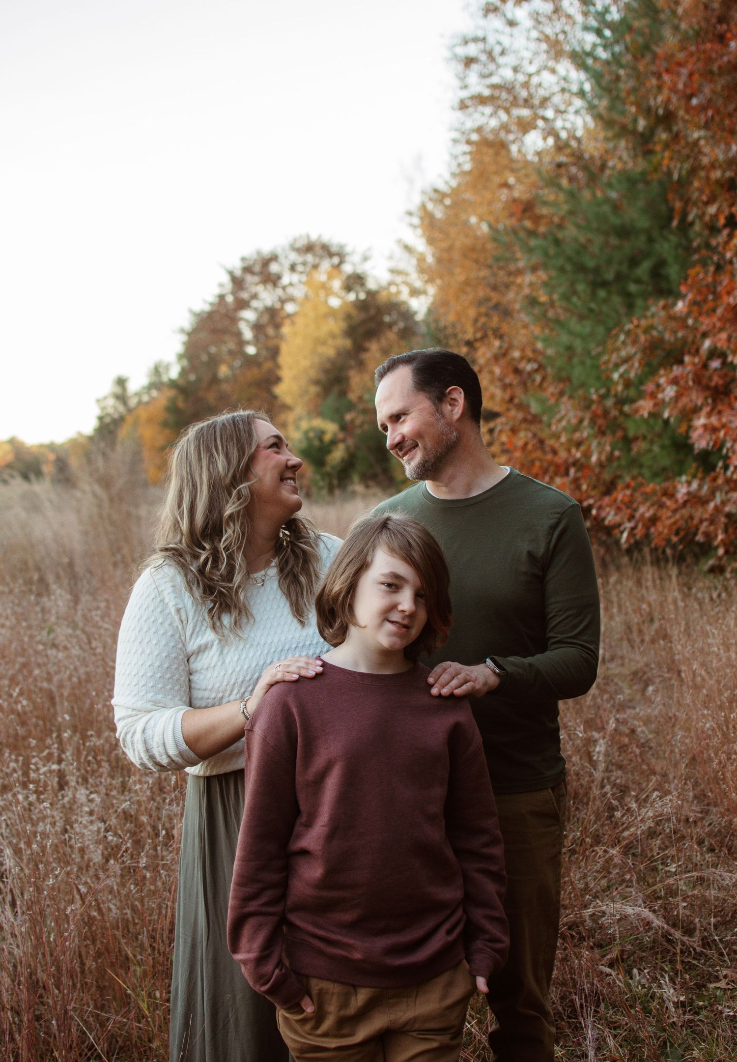 Massachusetts photography services for families, weddings portraits, headshots and pets photography traveling all over new england