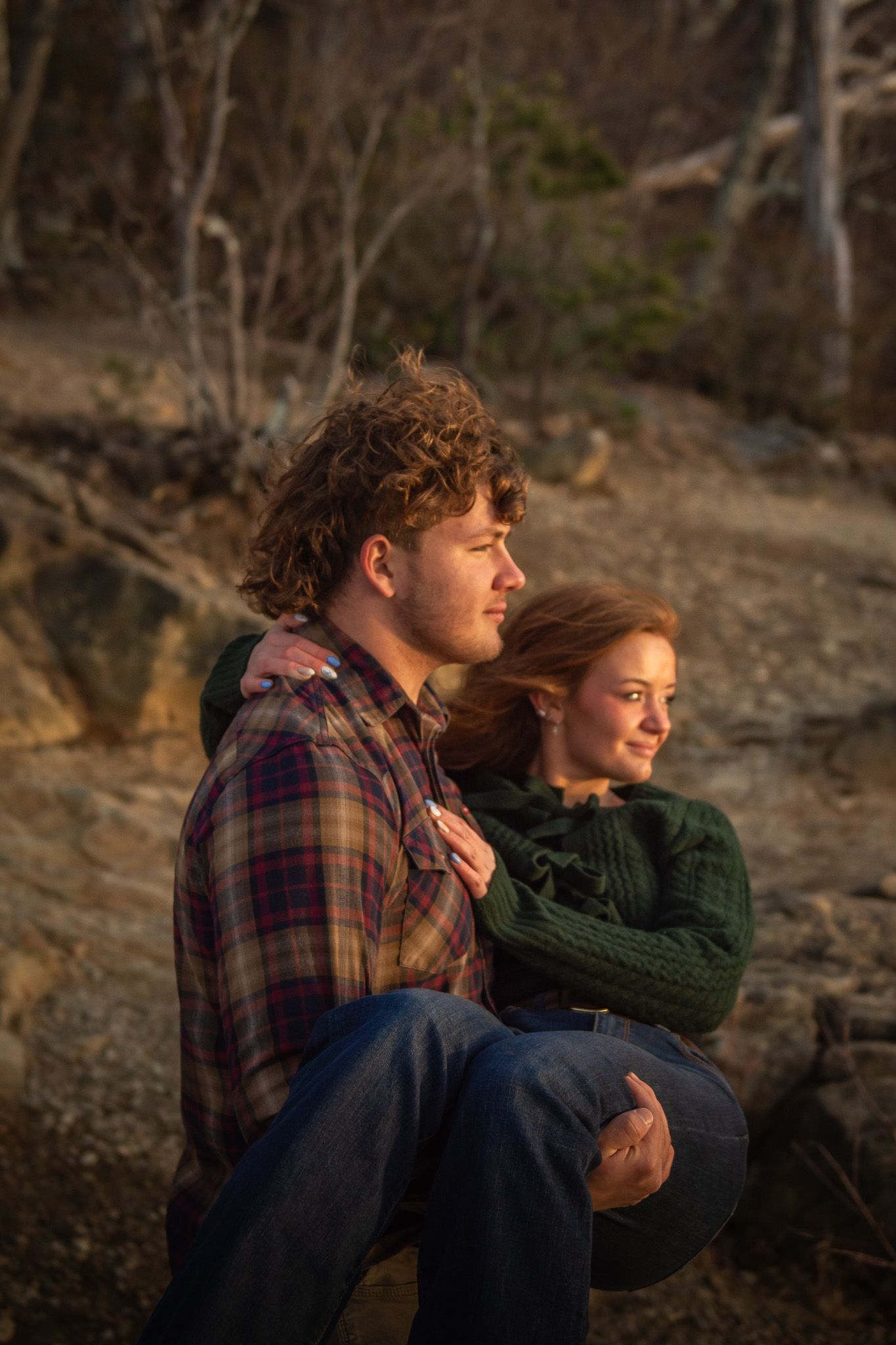Couple looks out over the overlook. 
@addykayphotography 2026.