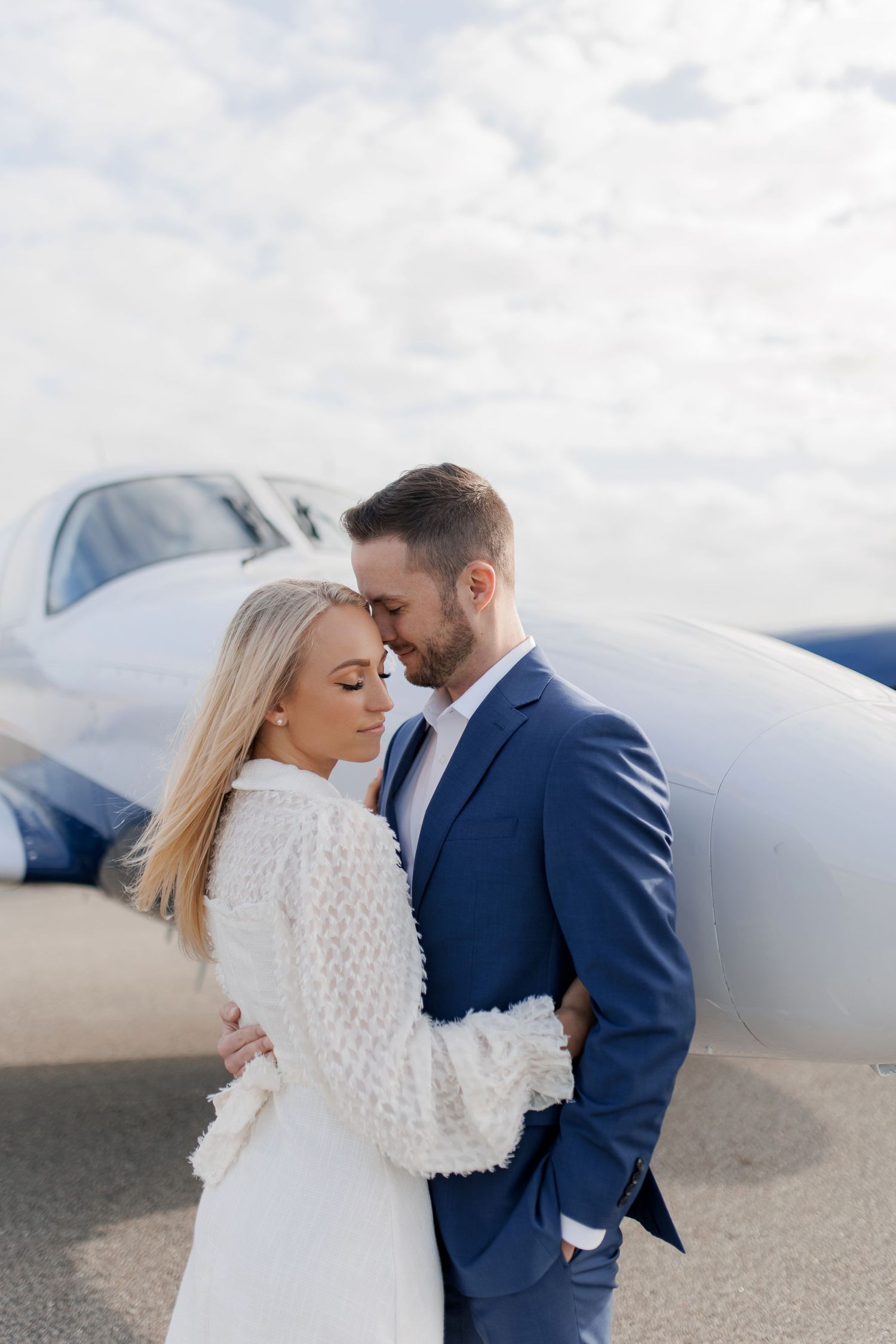 Nelly Photography: Timeless wedding and engagement photos in Jacksonville, FL. Capturing real moments and emotions of your unique love story