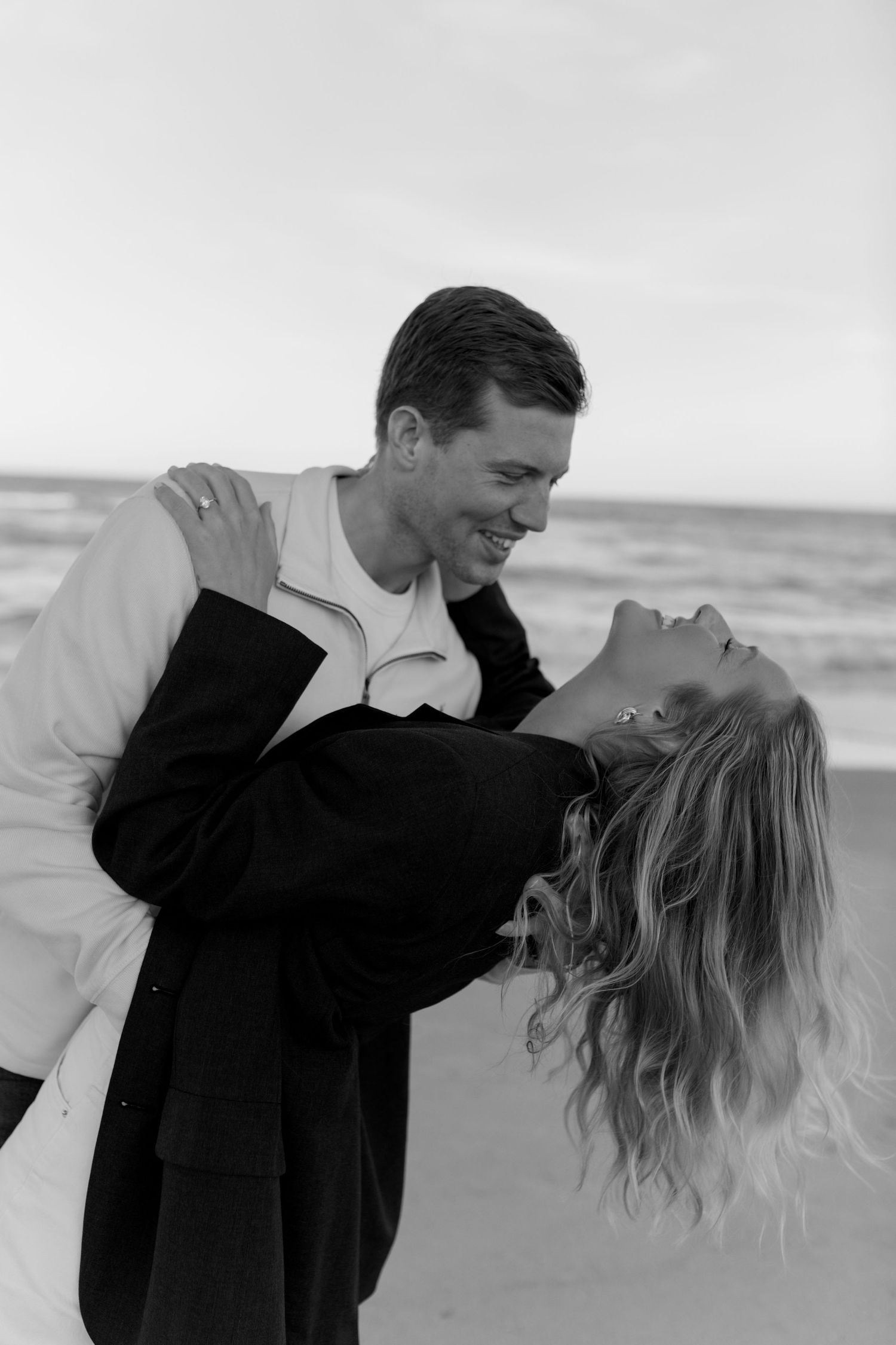 Nelly Photography: Timeless wedding and engagement photos in Jacksonville, FL. Capturing real moments and emotions of your unique love story