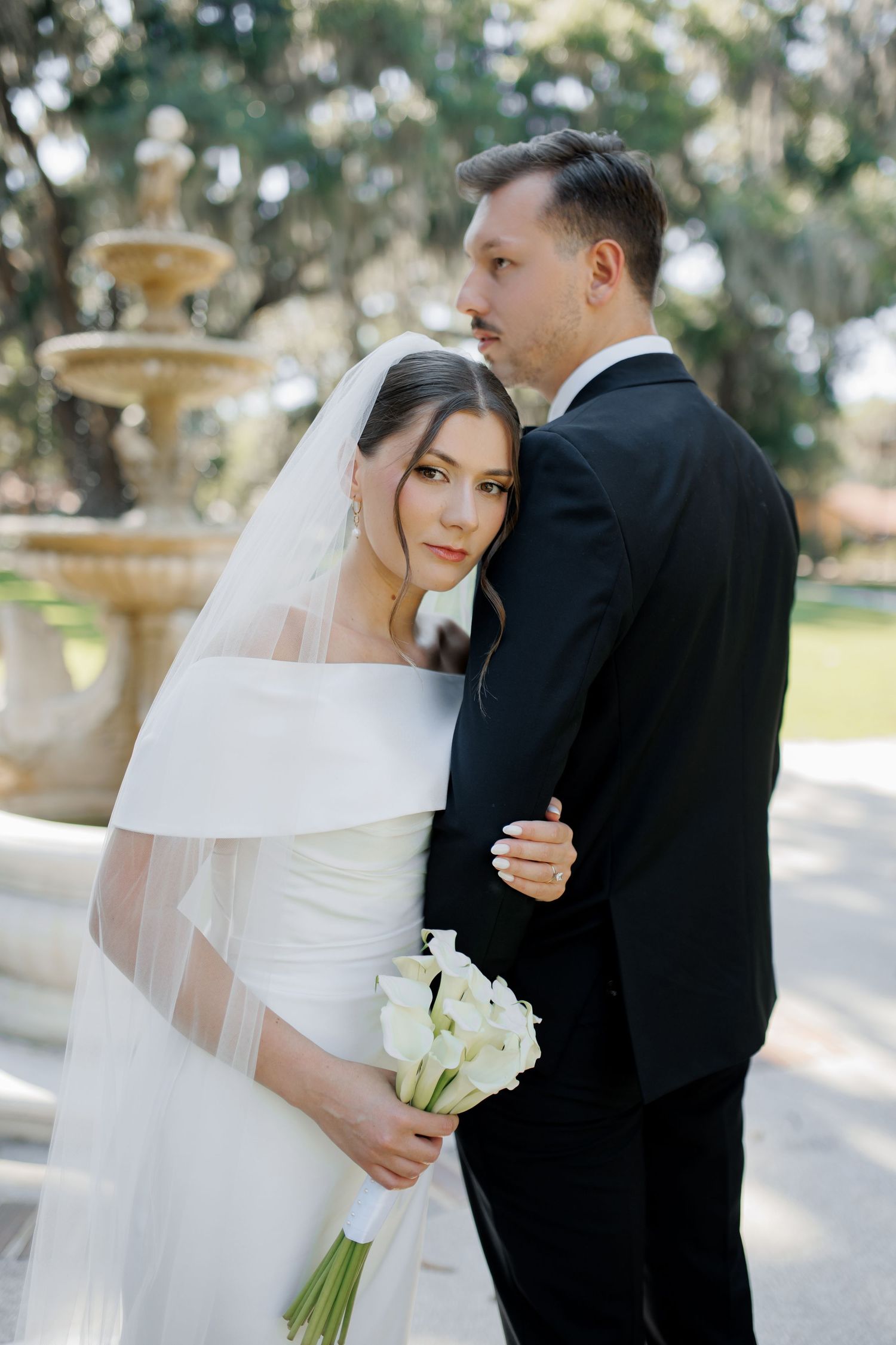 Nelly Photography: Timeless wedding and engagement photos in Jacksonville, FL. Capturing real moments and emotions of your unique love story