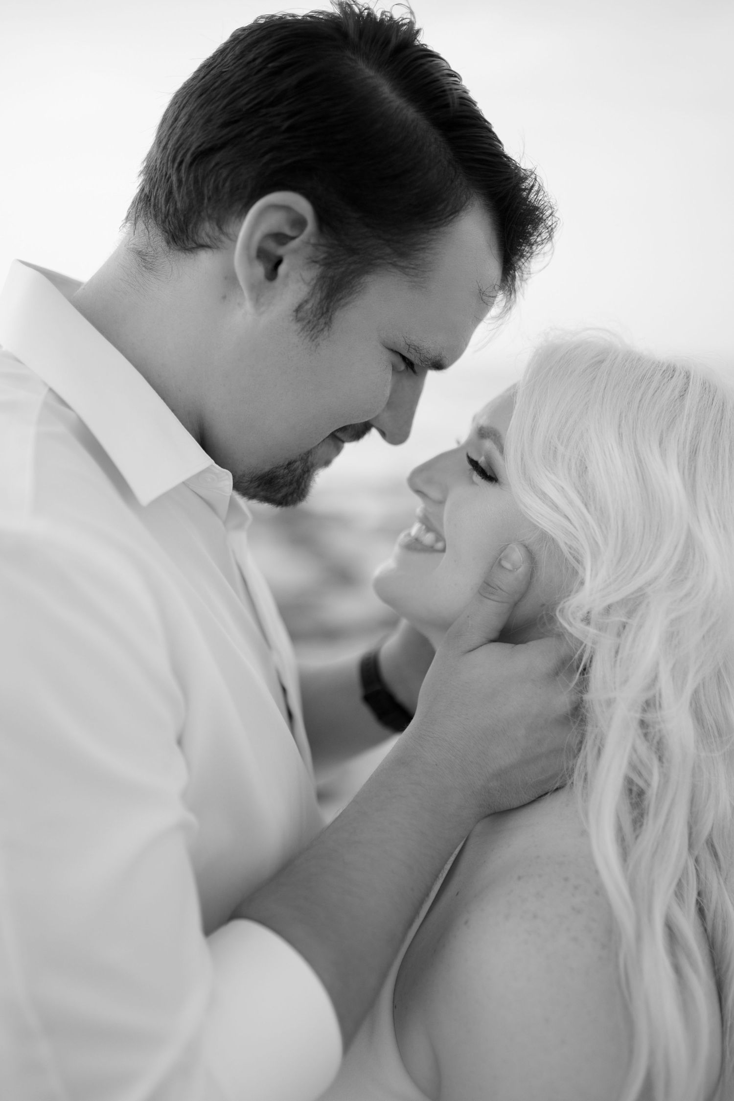Nelly Photography: Timeless wedding and engagement photos in Jacksonville, FL. Capturing real moments and emotions of your unique love story