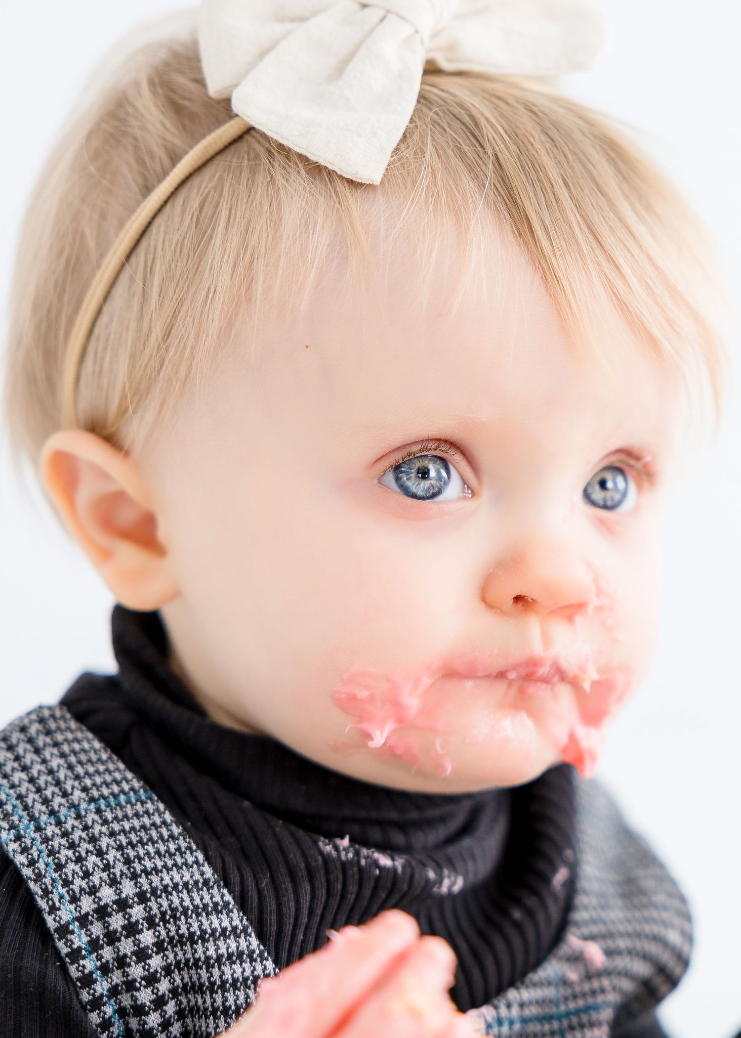 Little Girl Cake Smash Photography