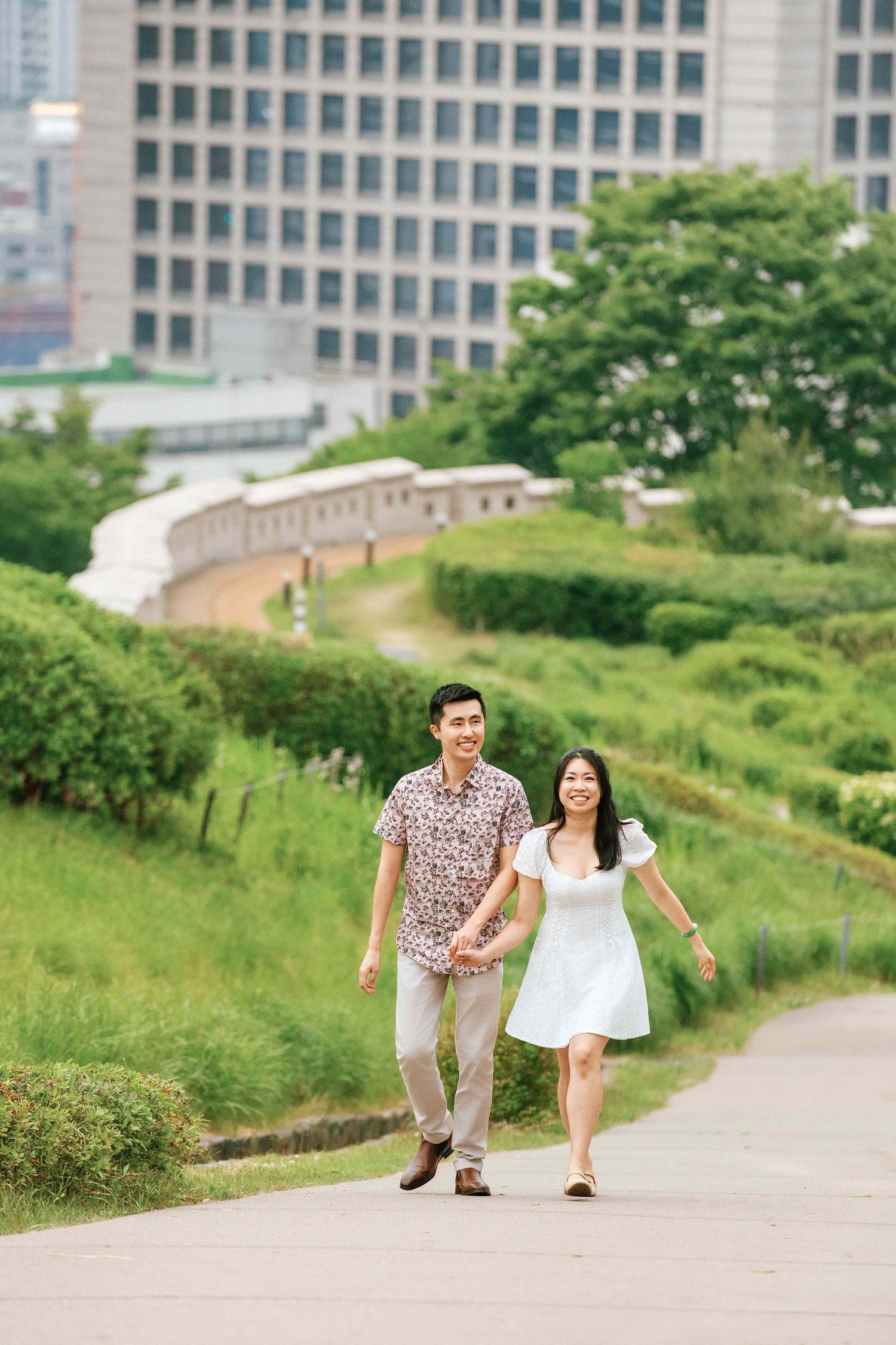 secret-proposal-seoul-engagement-BAEKBEOM PLAZA PARK-korea-session-photography-photograper-