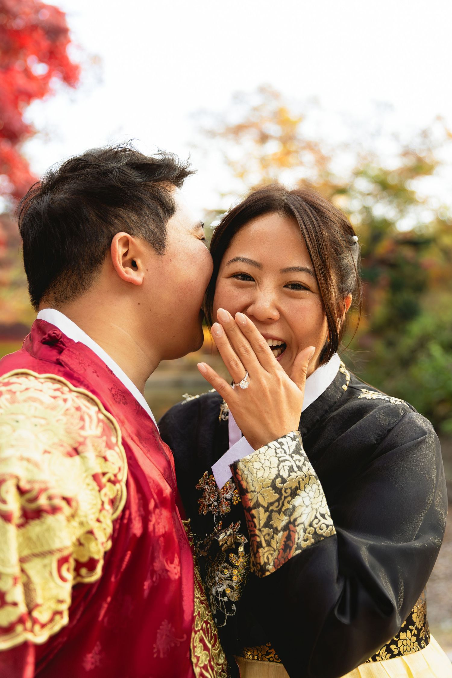 proposal-seoul-engagement-hanbok-couple-korea-session-photography-photograper-traditional-hanbok-palace