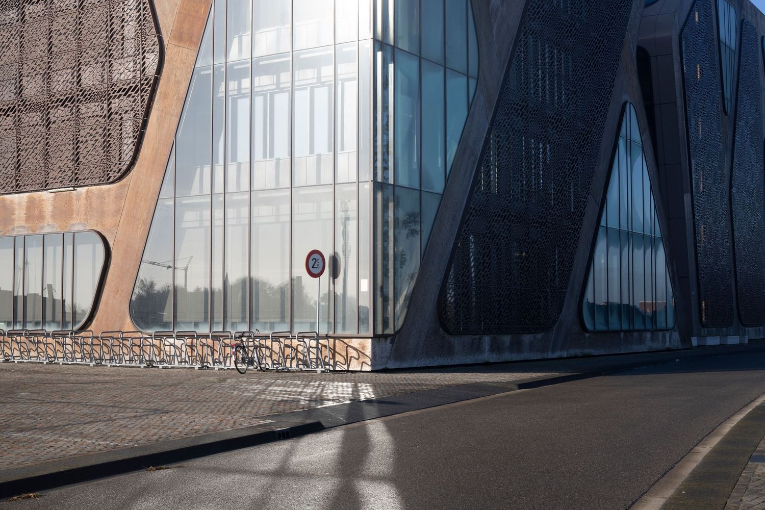 Foto van het gerechtsgebouw in Hasselt.