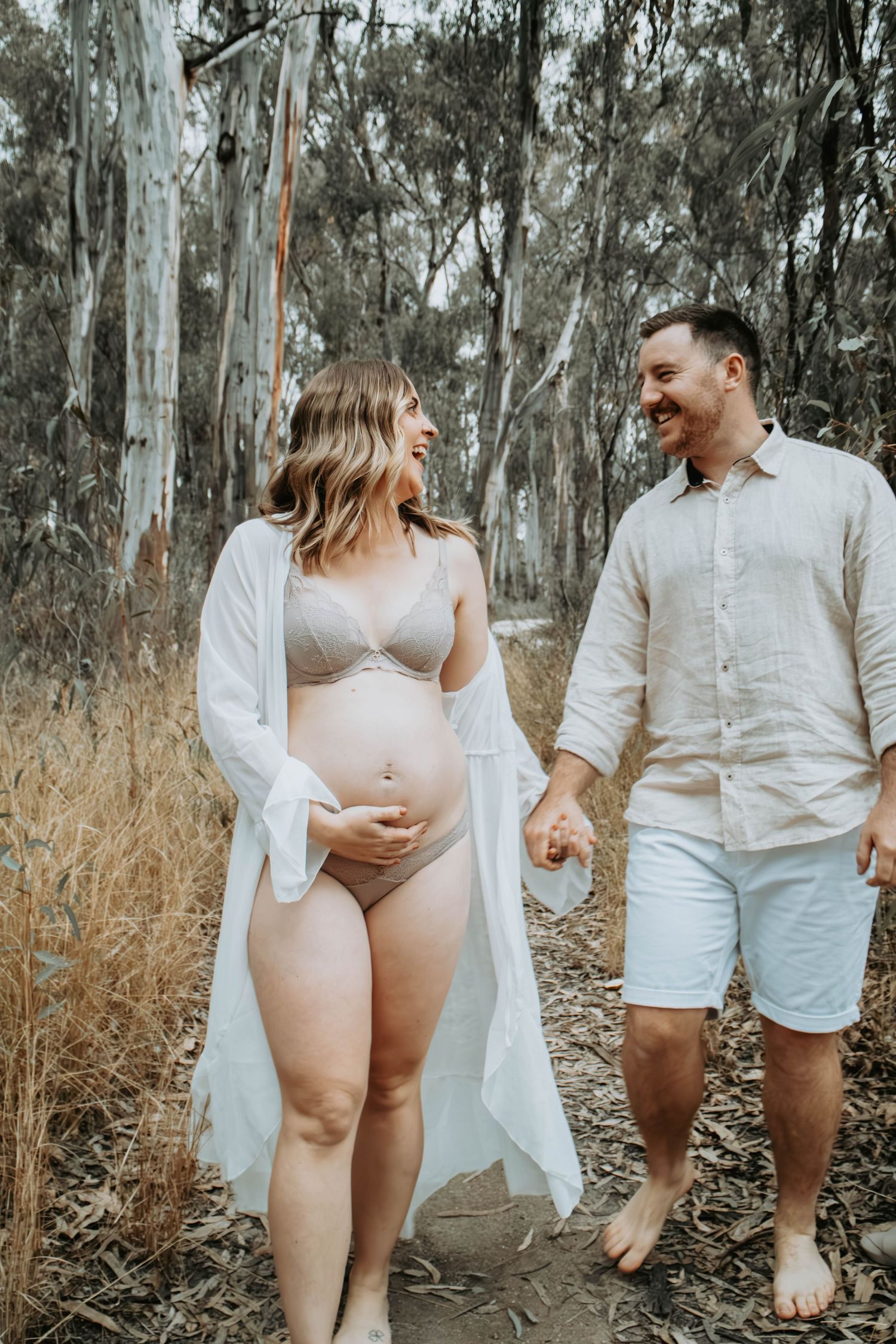 maternity photo session, couple, bushlands
