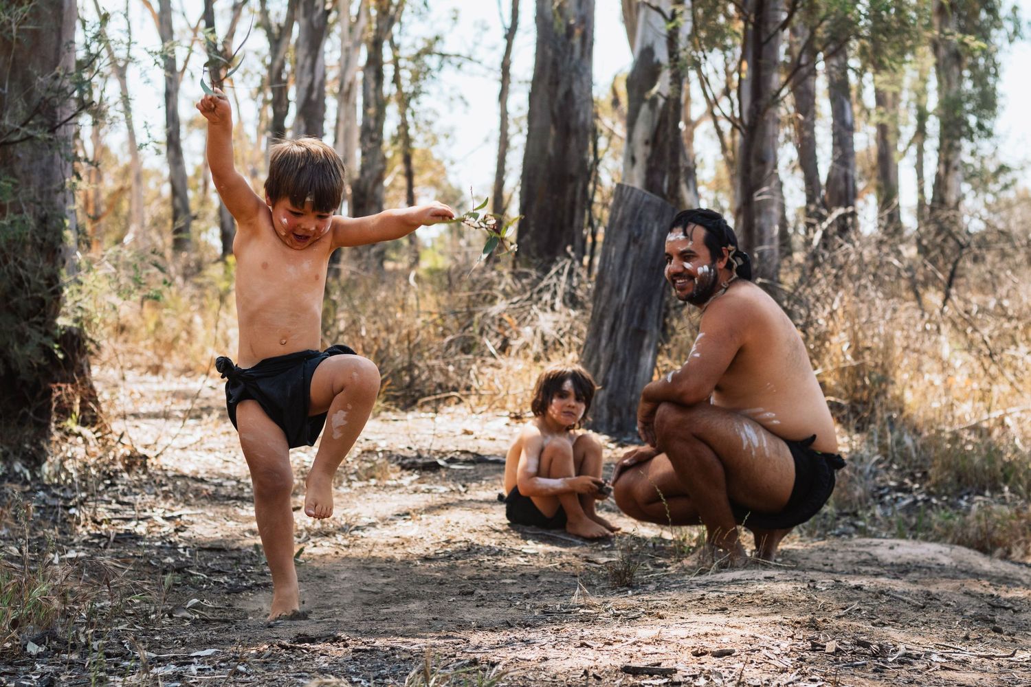 First nations cultural family photo shoot banks of murray river Dungula