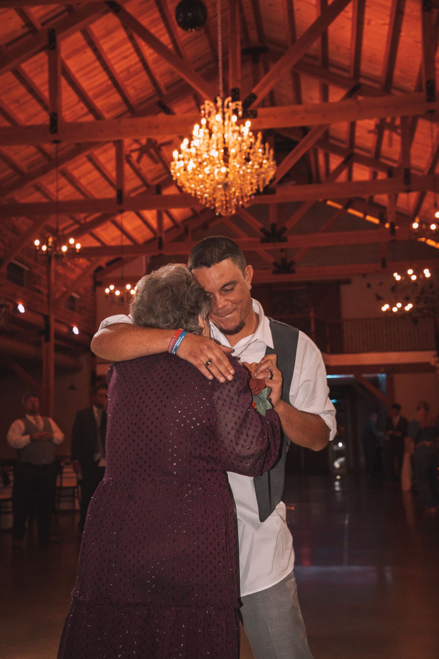 Wedding Reception party in Kansas at Willow's Bend.