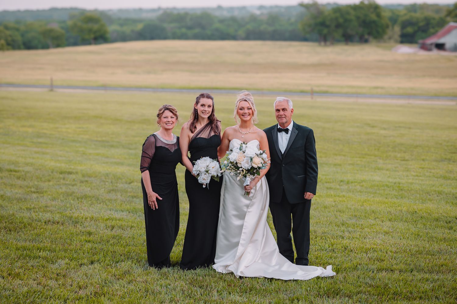 Family Photo at wedding in Kansas.