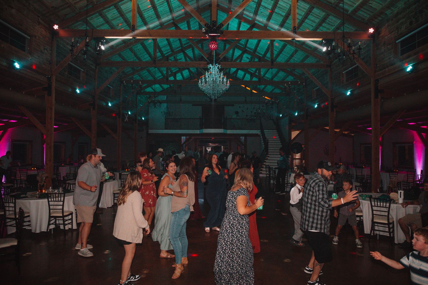 Wedding Reception party in Kansas at Willow's Bend.