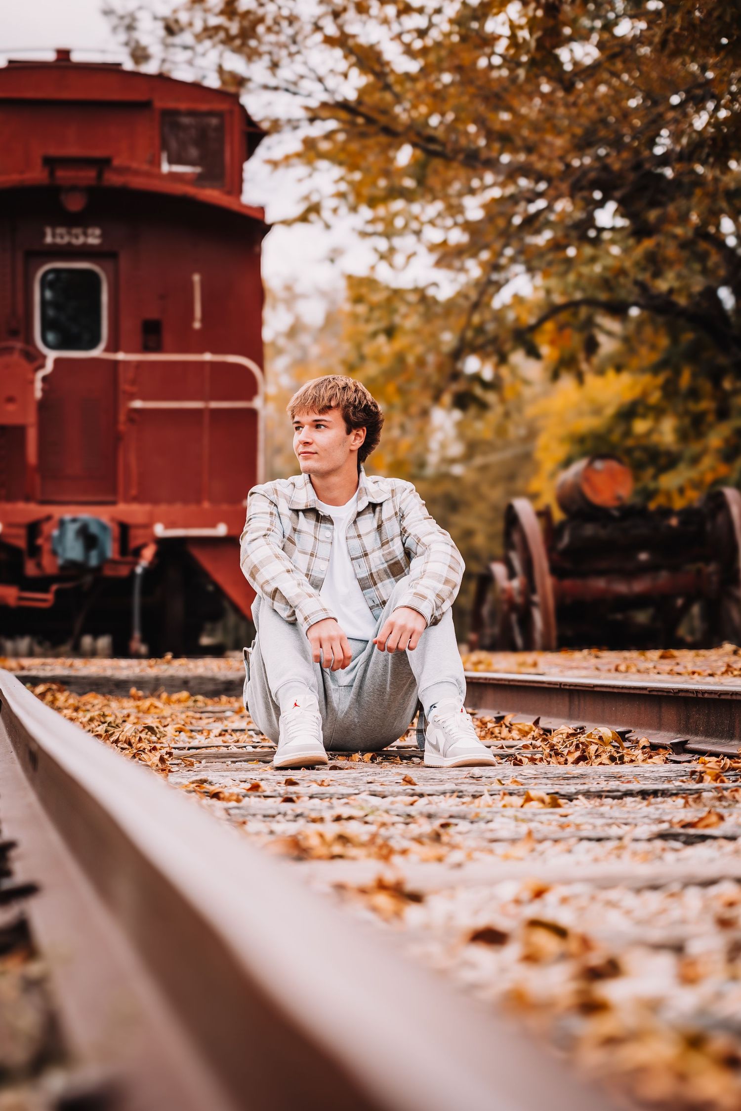 Senior Photo boy Ward Meade Fall